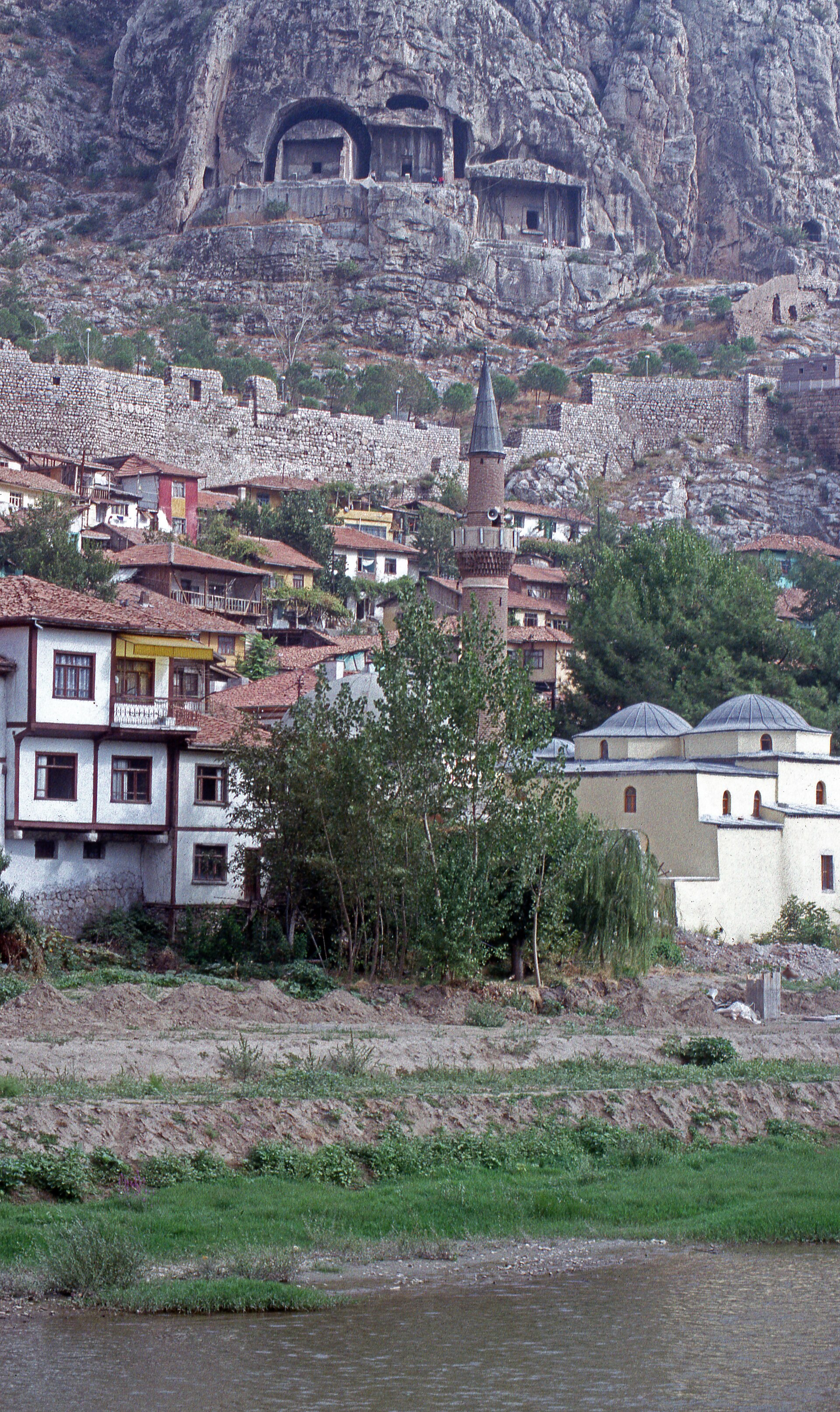 Tecellî Ahmed Çelebi: Lakabı Mahlasa Dönen Hattat Şair