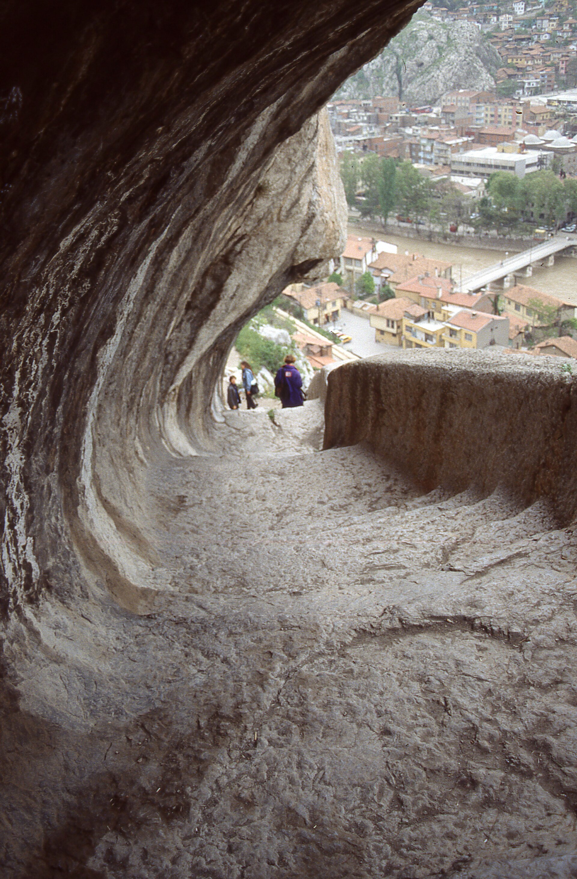Amasya stairway between tombs D and E