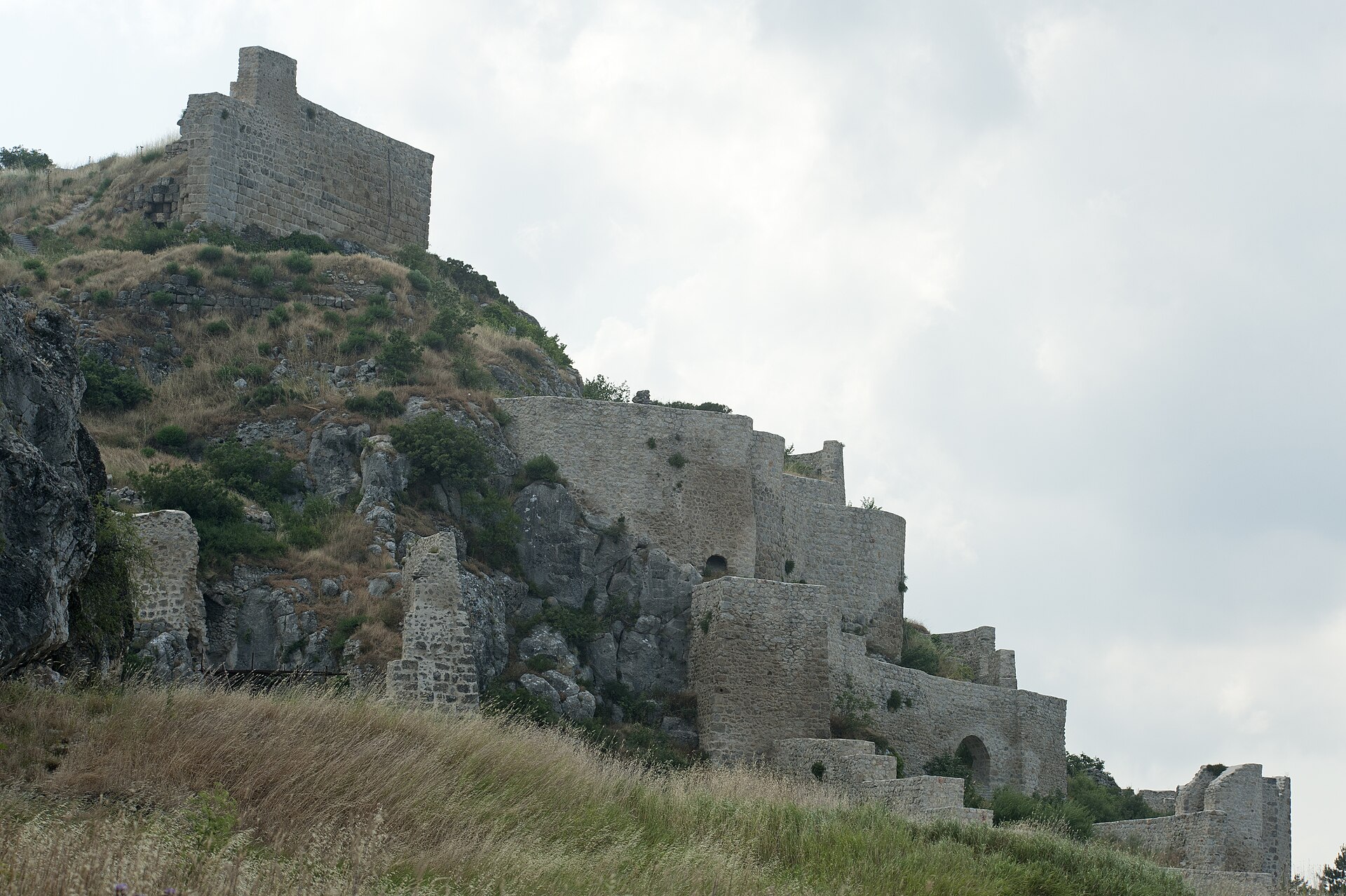 Amasya Castle and its walls