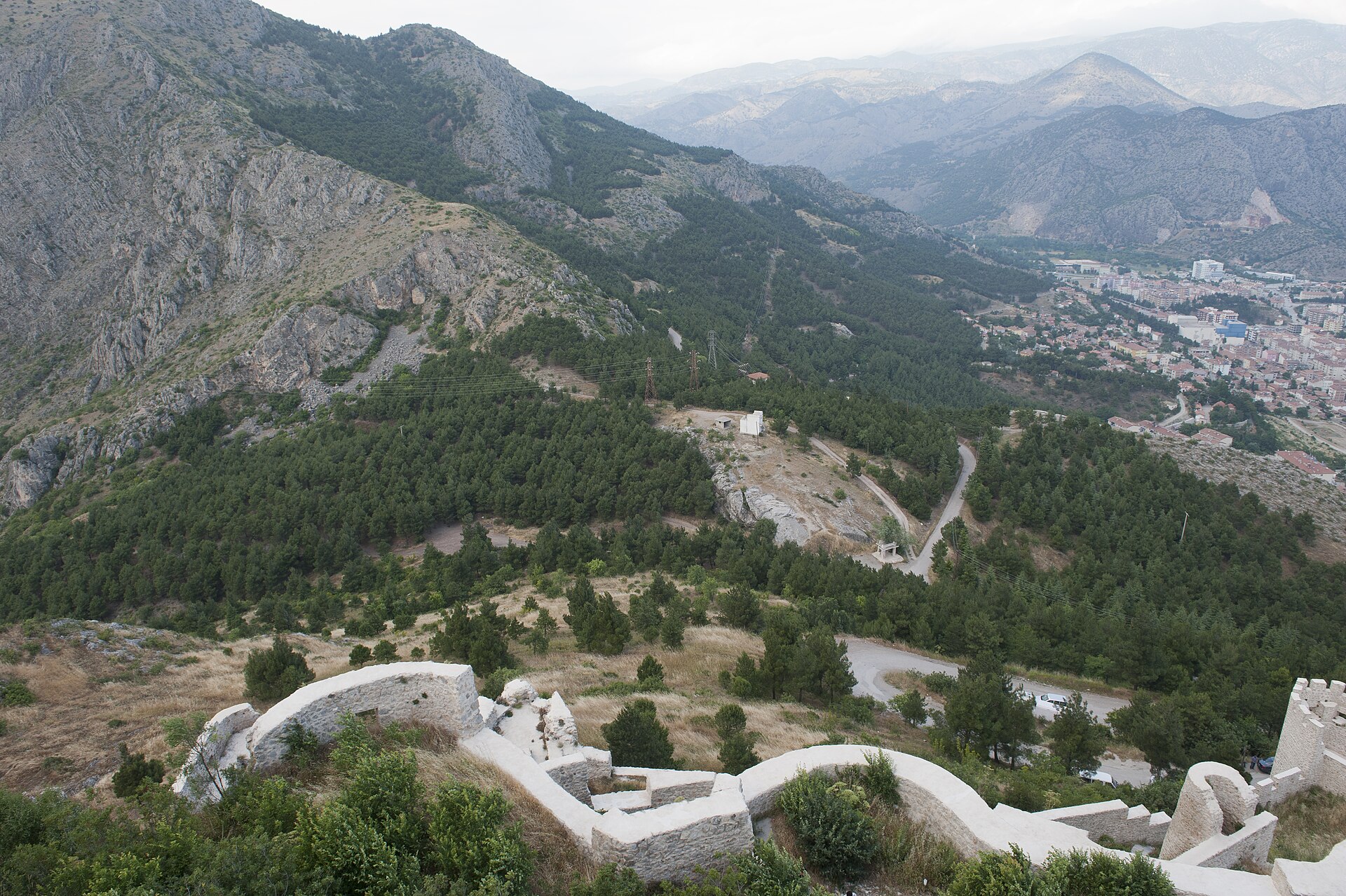 Amasya Castle and its walls