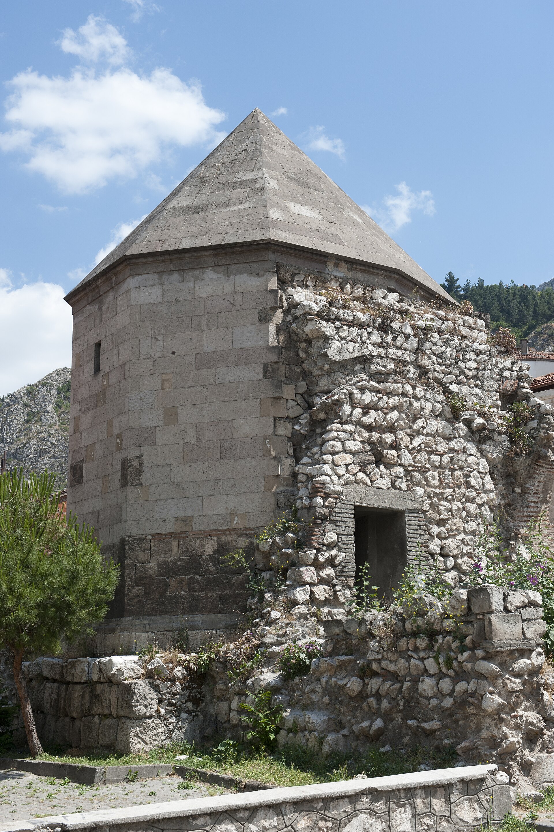Caferî: Gaziler Ovacığı Âşıkları Listesinde Bir Mahlas