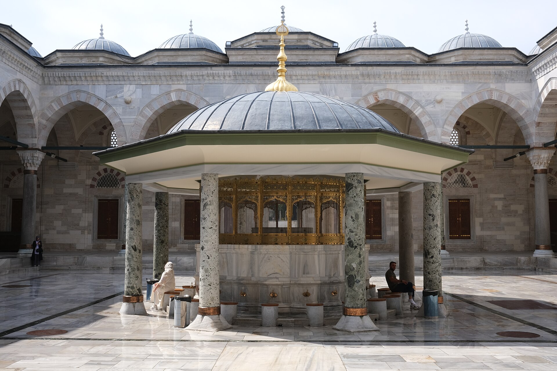 Beyazıt Camii Şadırvanı