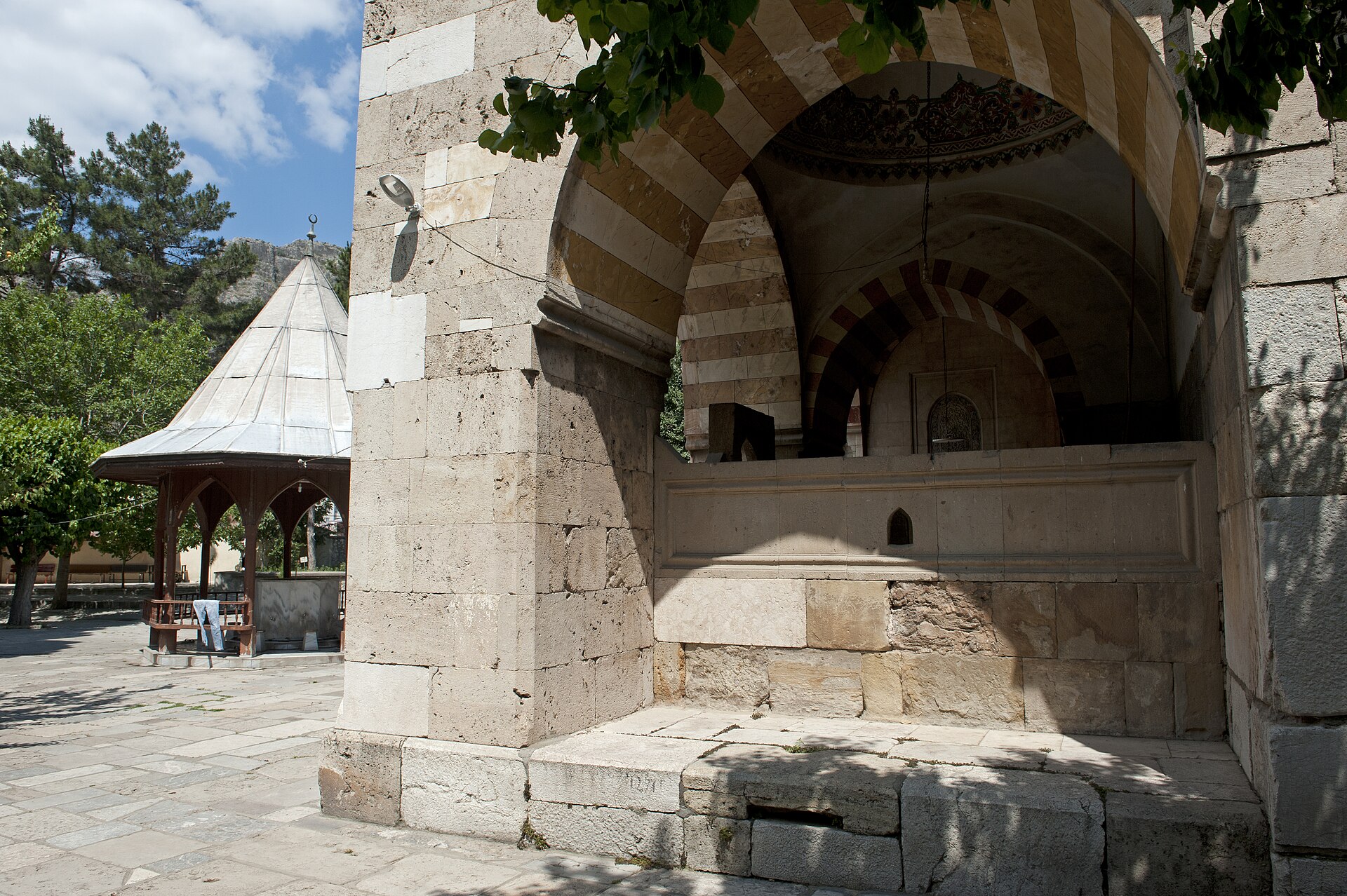 Amasya Yörgüç Paşa Mosque Exterior