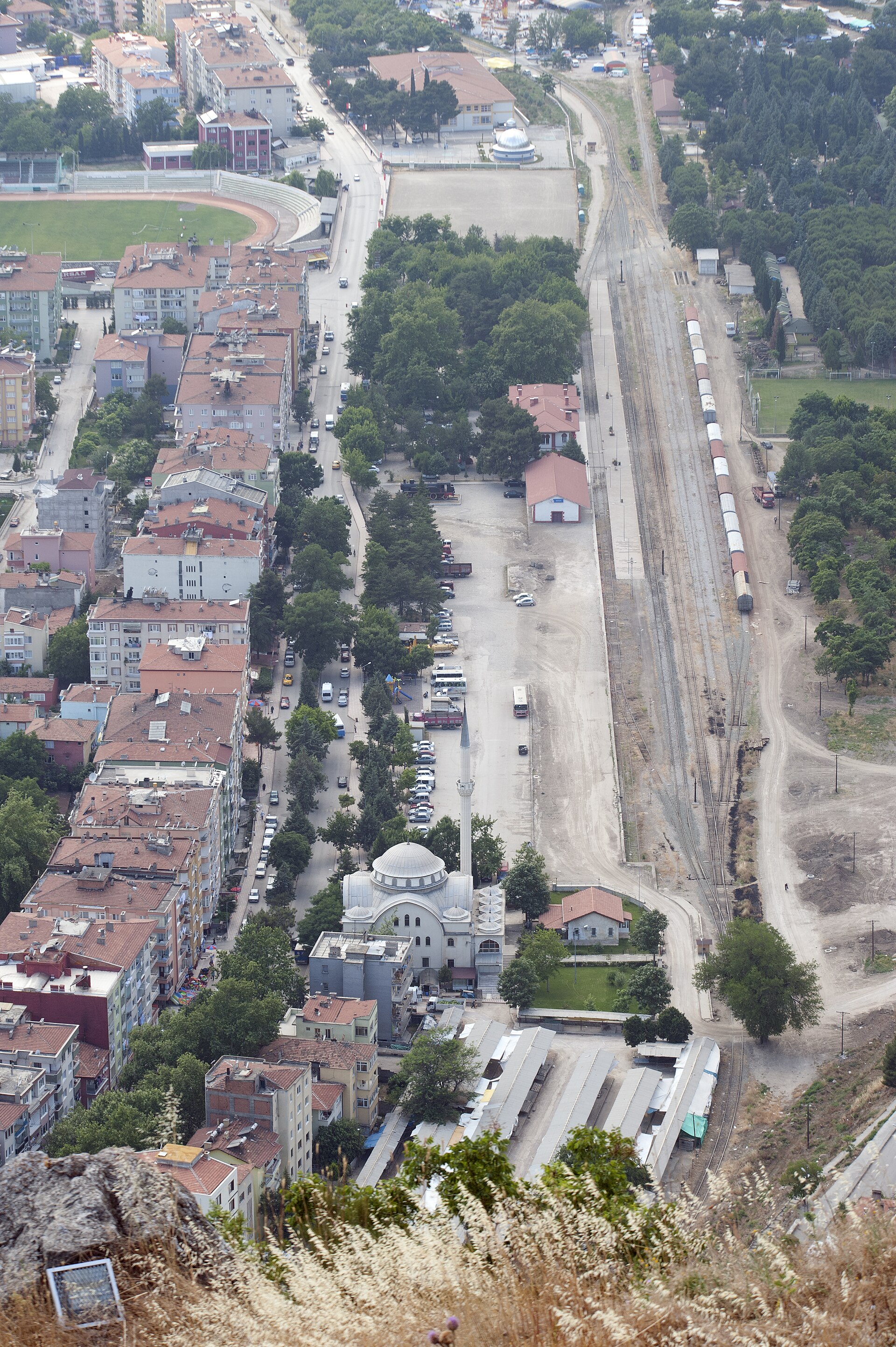 Amasya Çatal Çorbası: Yeşil Mercimek, Yarma ve Naneli Tereyağı