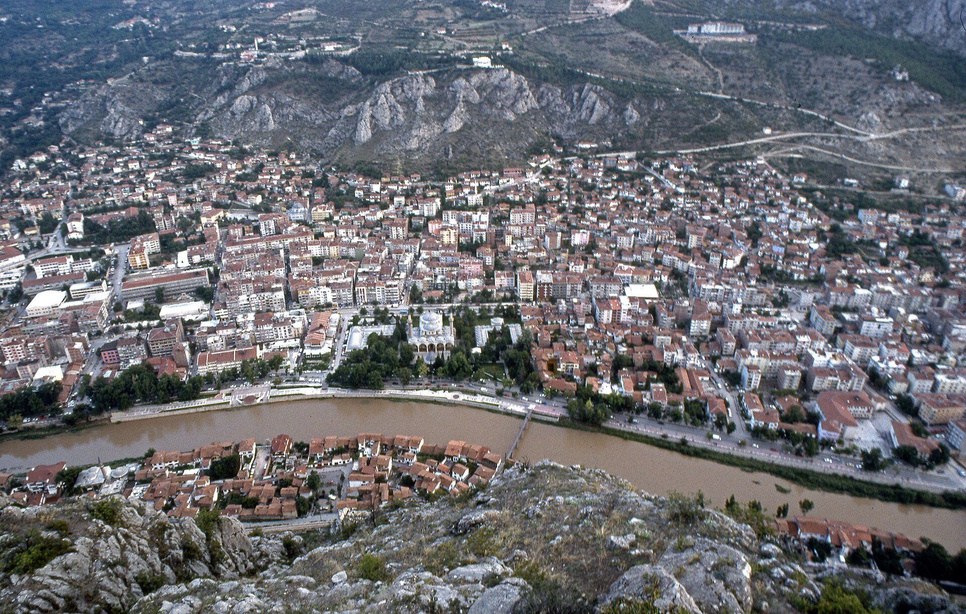 Amasya Sulu Köftesi: Nohutlu, Domatesli Bir Yöre Yemeği