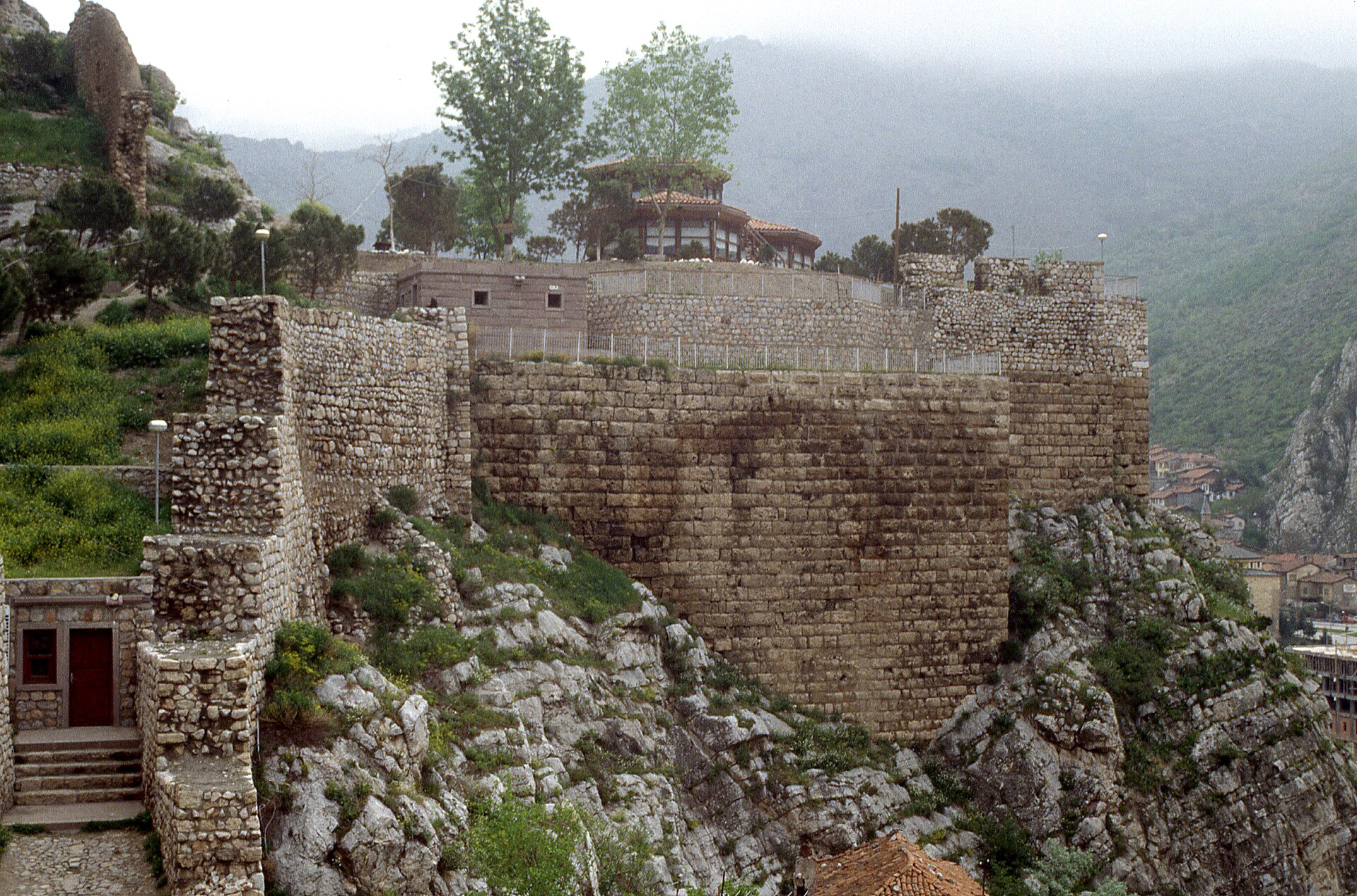 Şehzade Anneleri ve Amasya Sarayı: Gülbahar Hatun'dan Bülbül Hatun'a