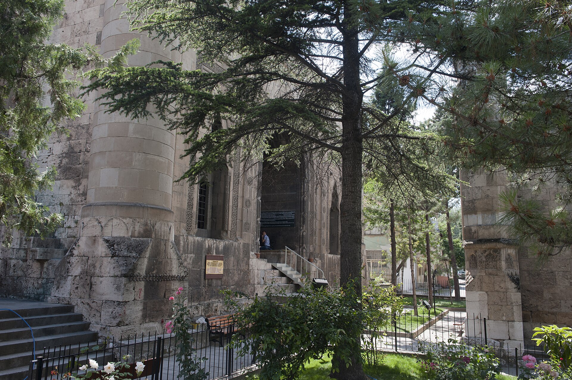 Amasya Gökmedrese complex Mosque exterior
