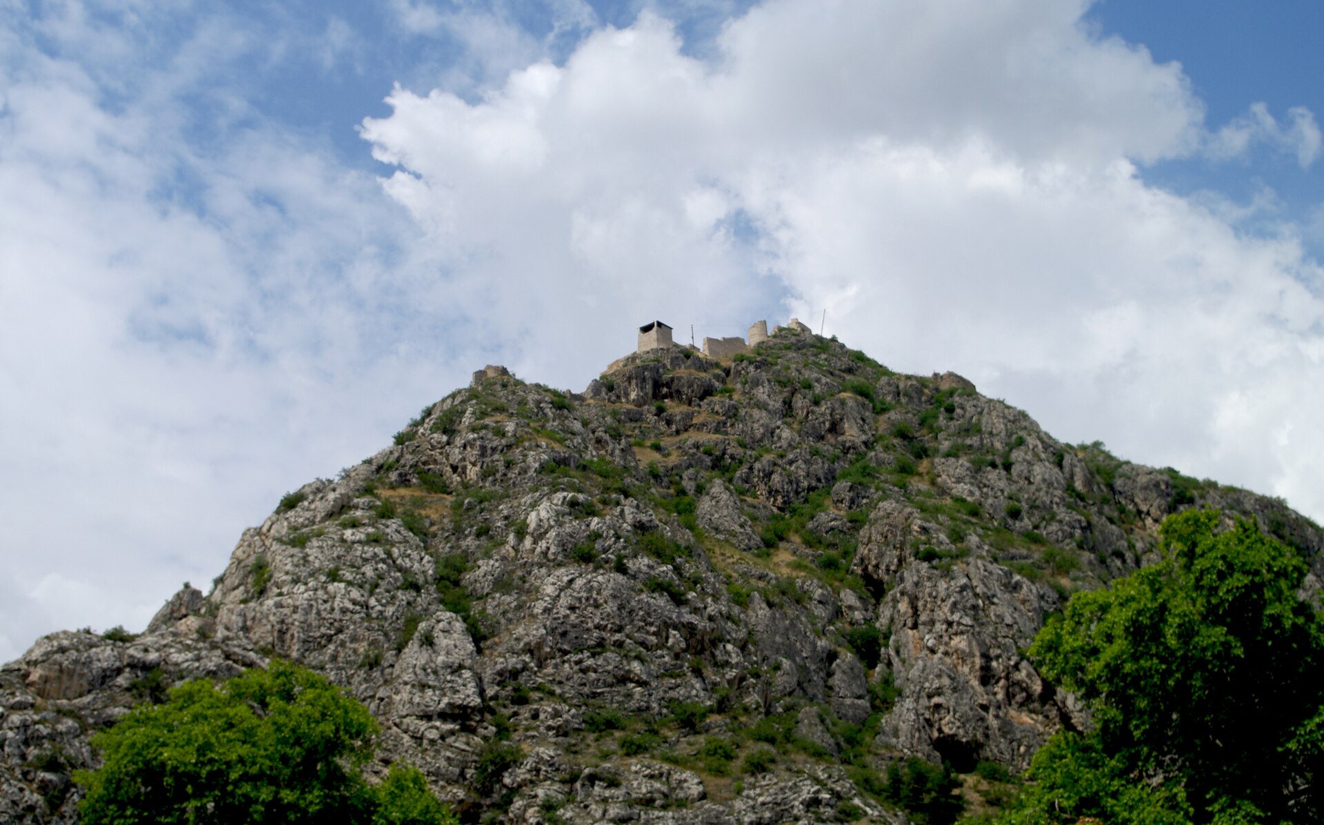 Karacaoğlandan: Amasya Deyişi