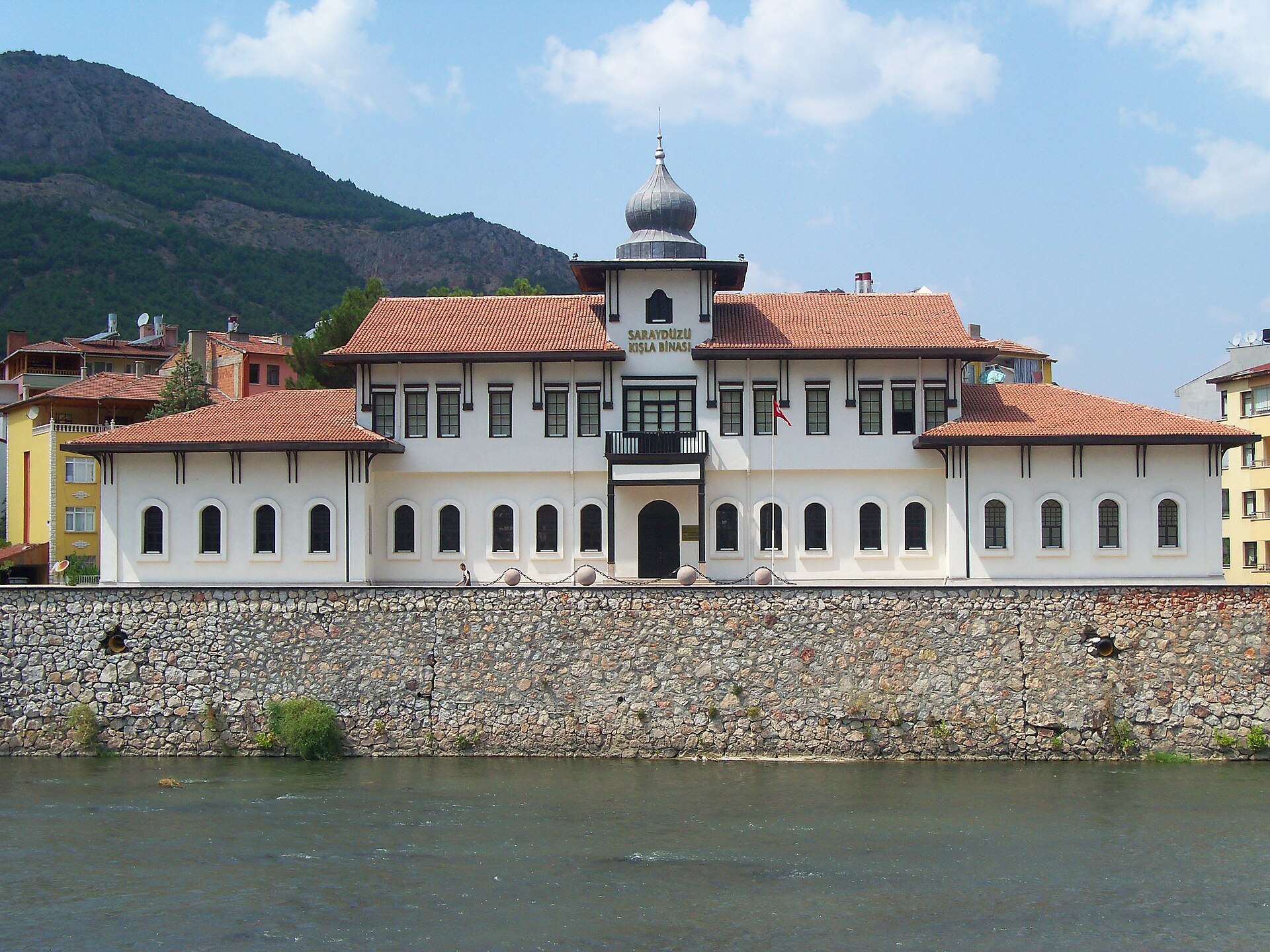 Şamlar Mahallesi: Ayas Ağa Külliyesi ve Eski Şamlar Nekropolü