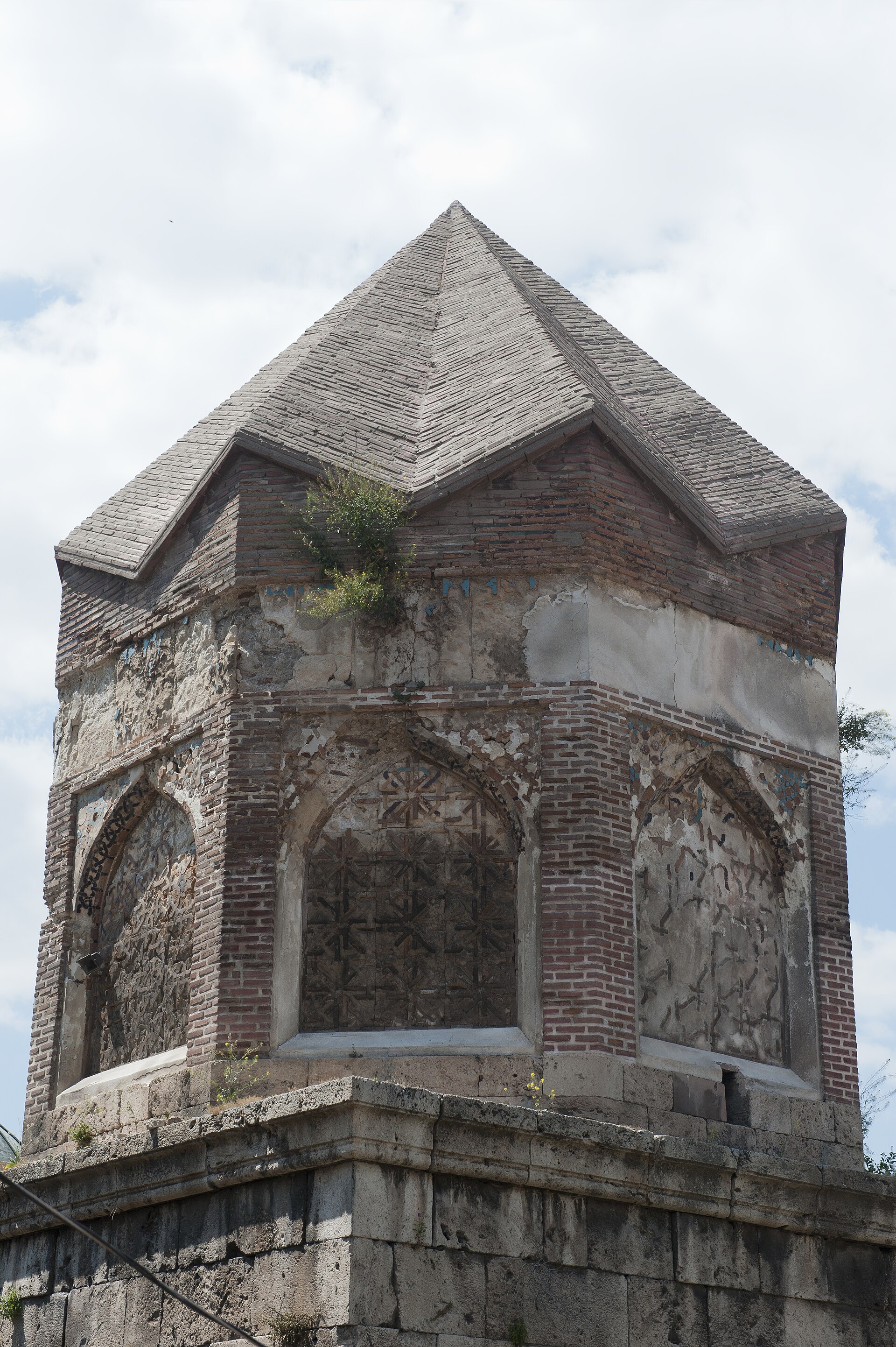 Amasya Gökmedrese complex Gök mausoleum