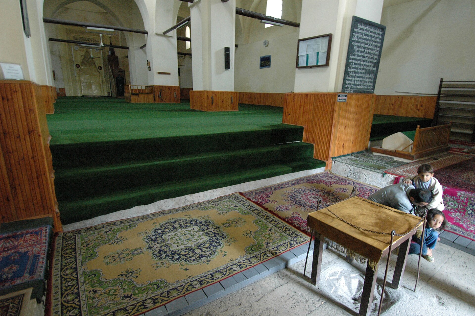 Amasya Gökmedrese complex Mosque interior