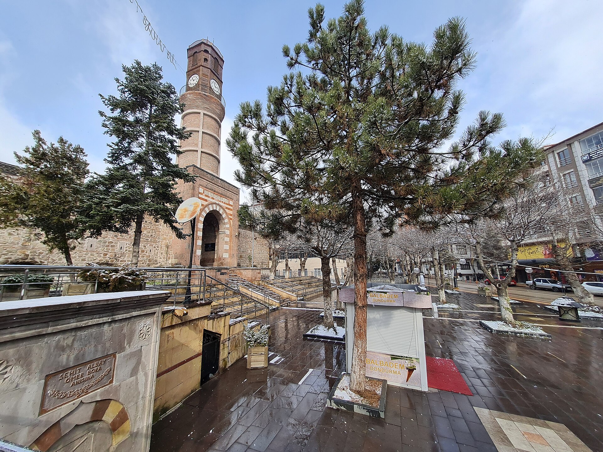 Bâlî İbrâhim Çelebi: Câfer Çelebi'nin Şair Oğlu ve Sahn Müderrisi
