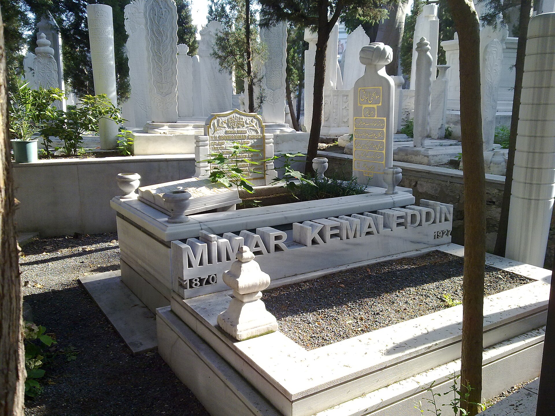 Mimar Kemaleddin Tomb