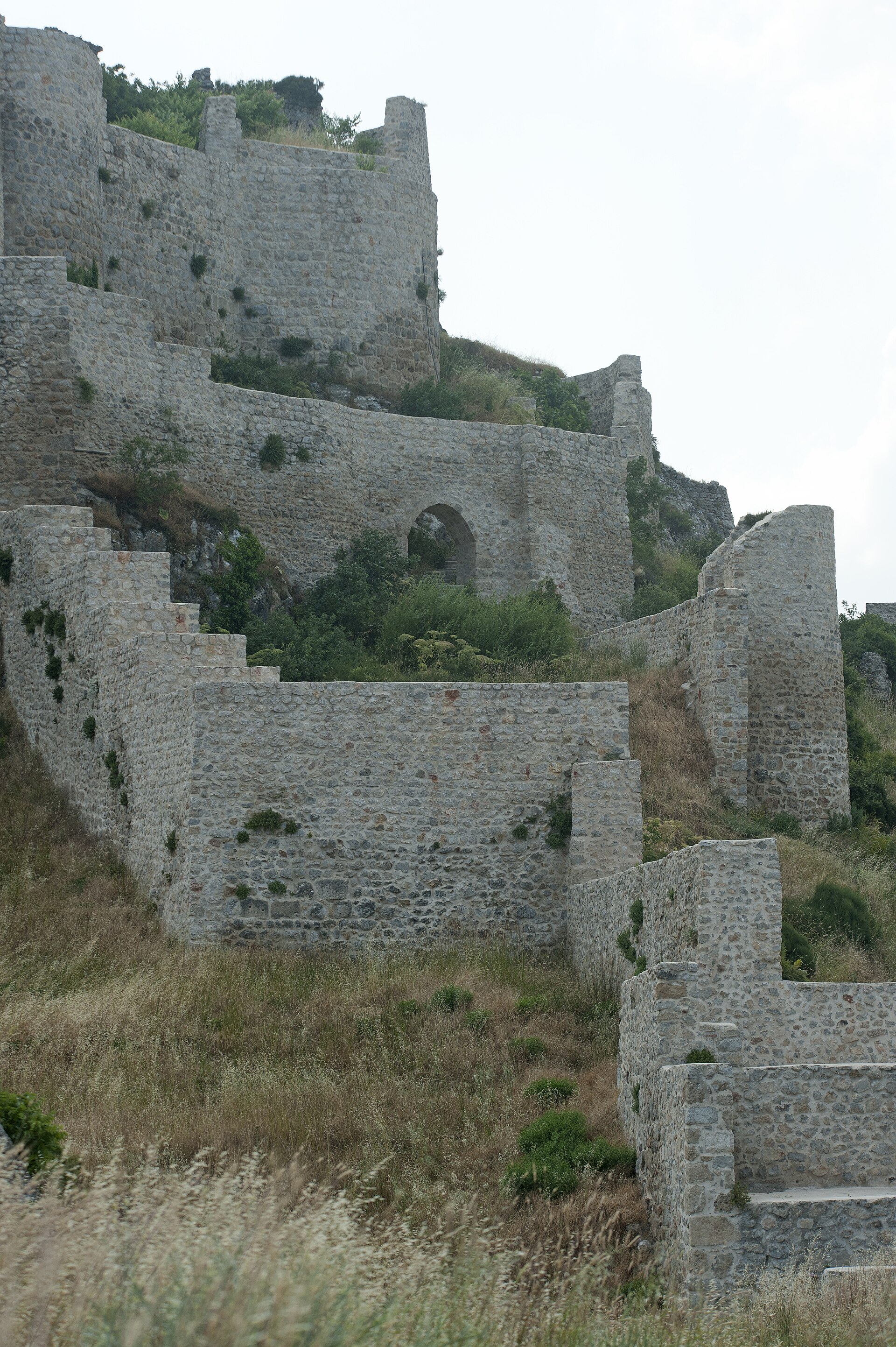 Amasya Castle and its walls