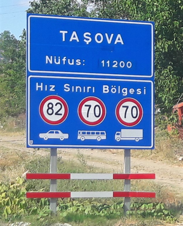 Kışlanın Üstünde Kurdum İskele: Taşova Uzun Havası