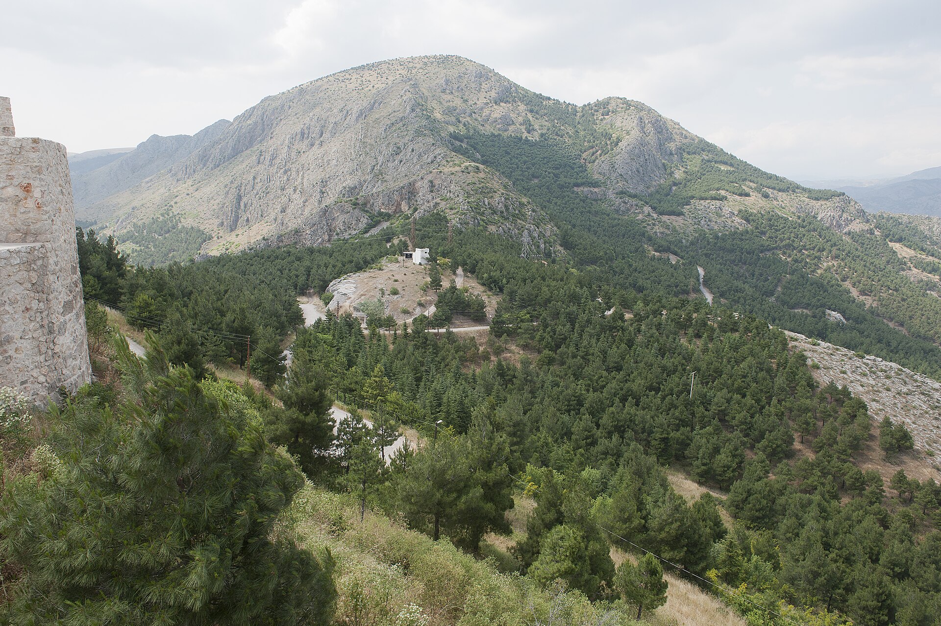 Amasya Castle and its walls