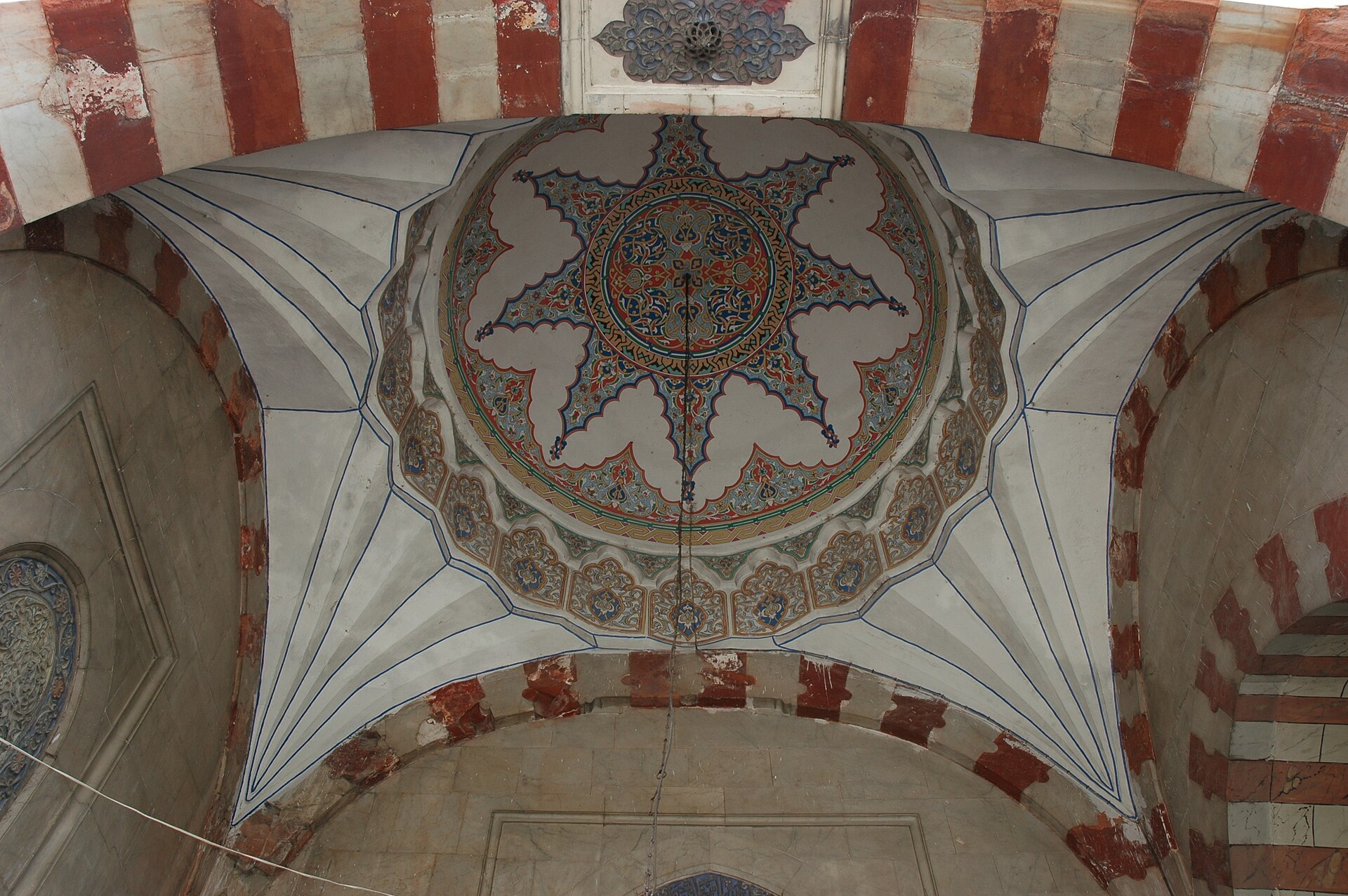 Amasya Yörgüç Paşa Mosque Exterior porch