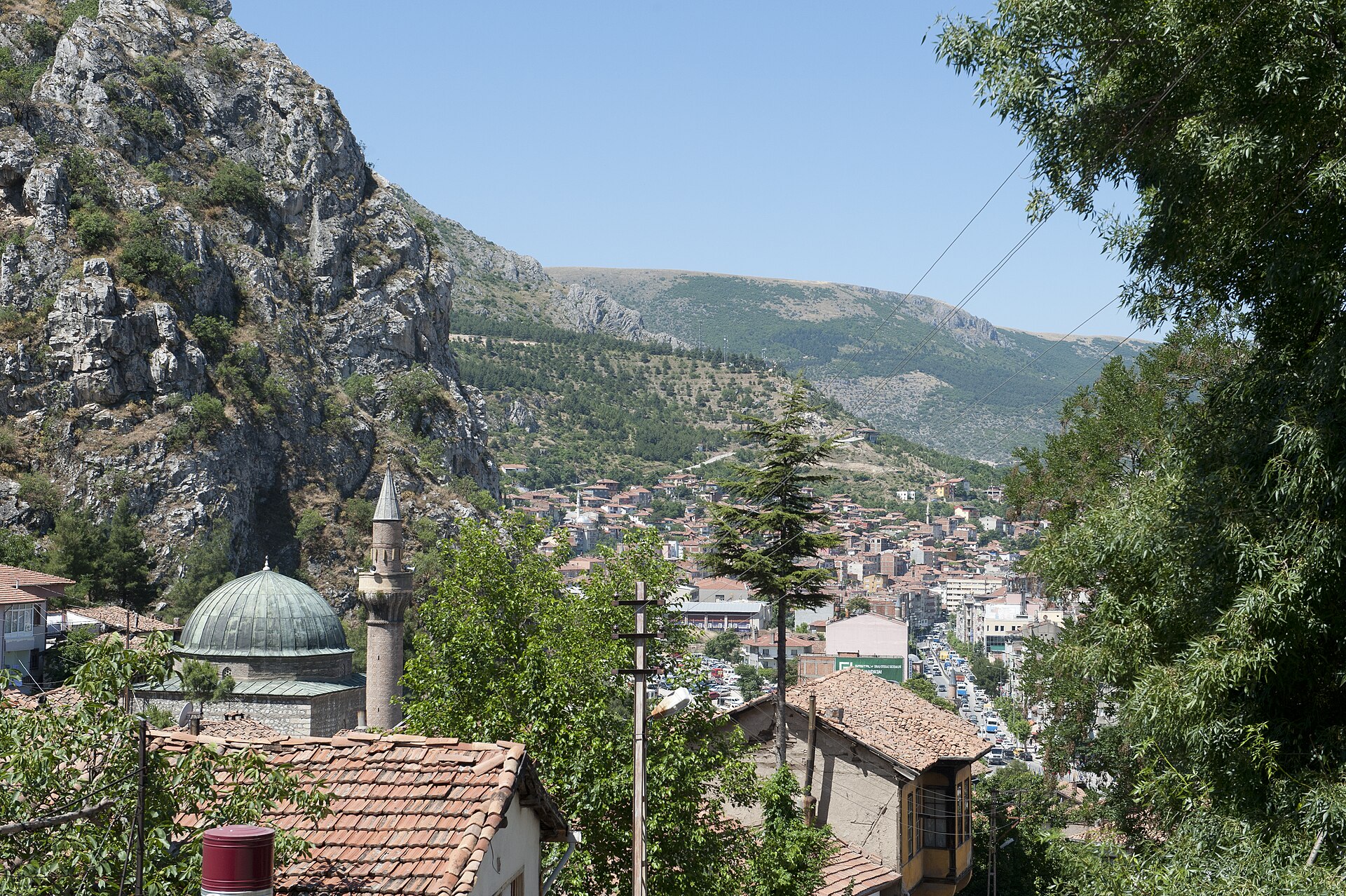 Amasya Yakup Paşa-çilehane Mosque from uphill