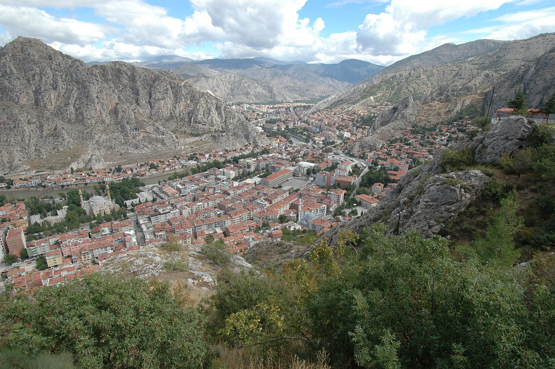 Sac ve Tandırın Sofrası: Amasya'da Ekmek Kültürü
