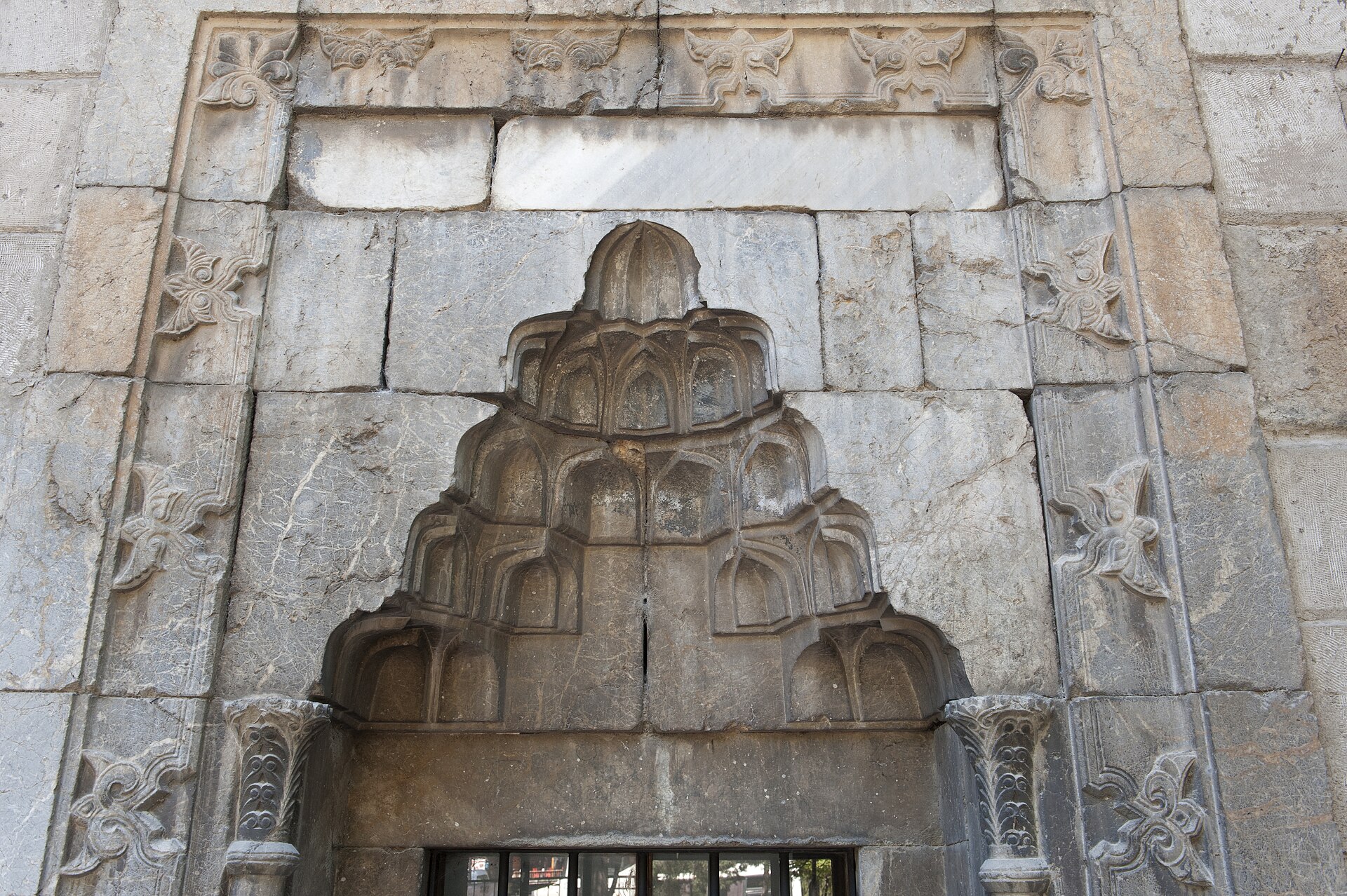 Rûhî Îsâ Çelebi (Zanbak Dedezâde): Abdî Efendi'nin Öğrencisi Kâtip Şair