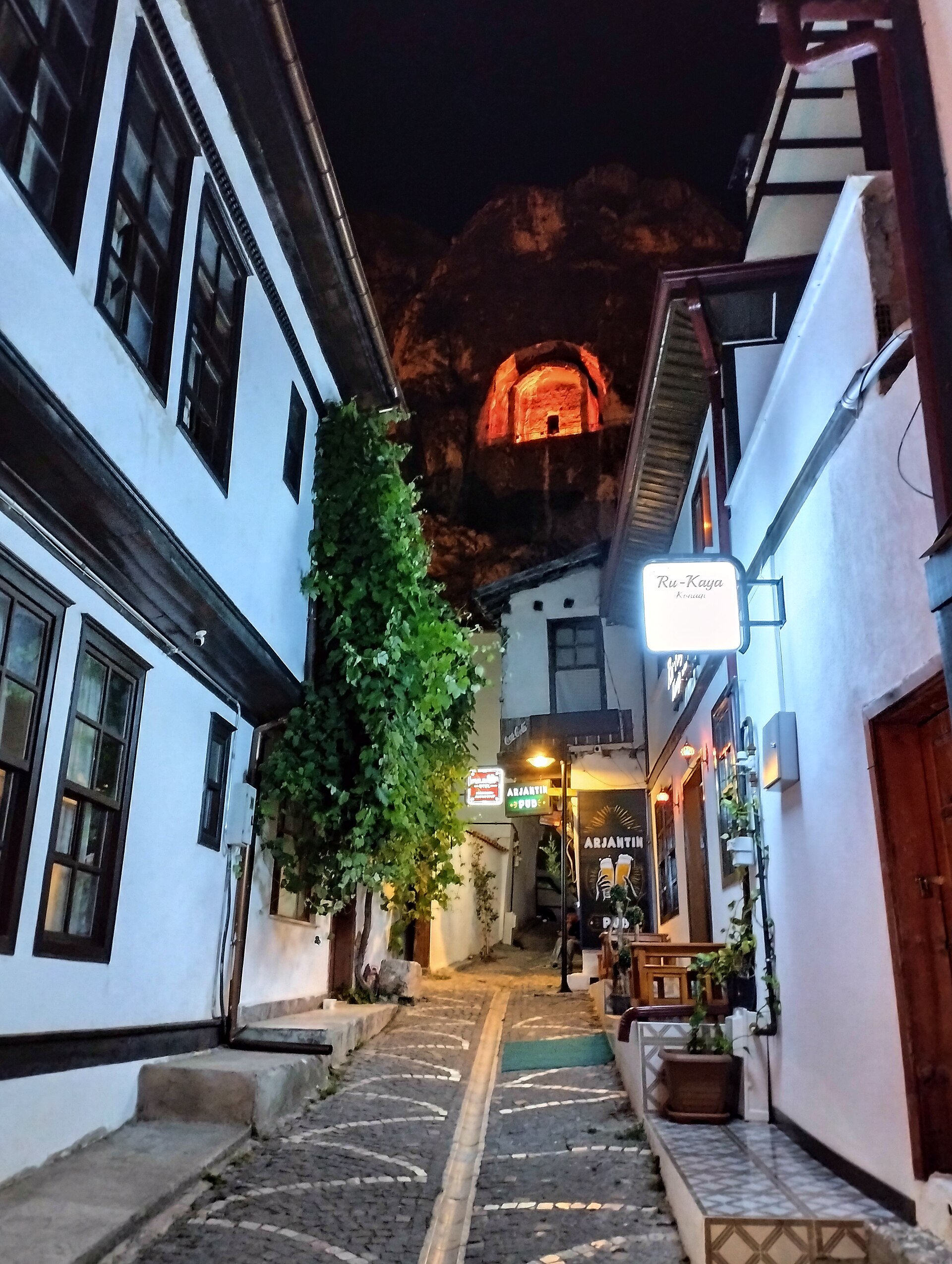 Amasya'da Kahvehane ve Sohbet Kültürü