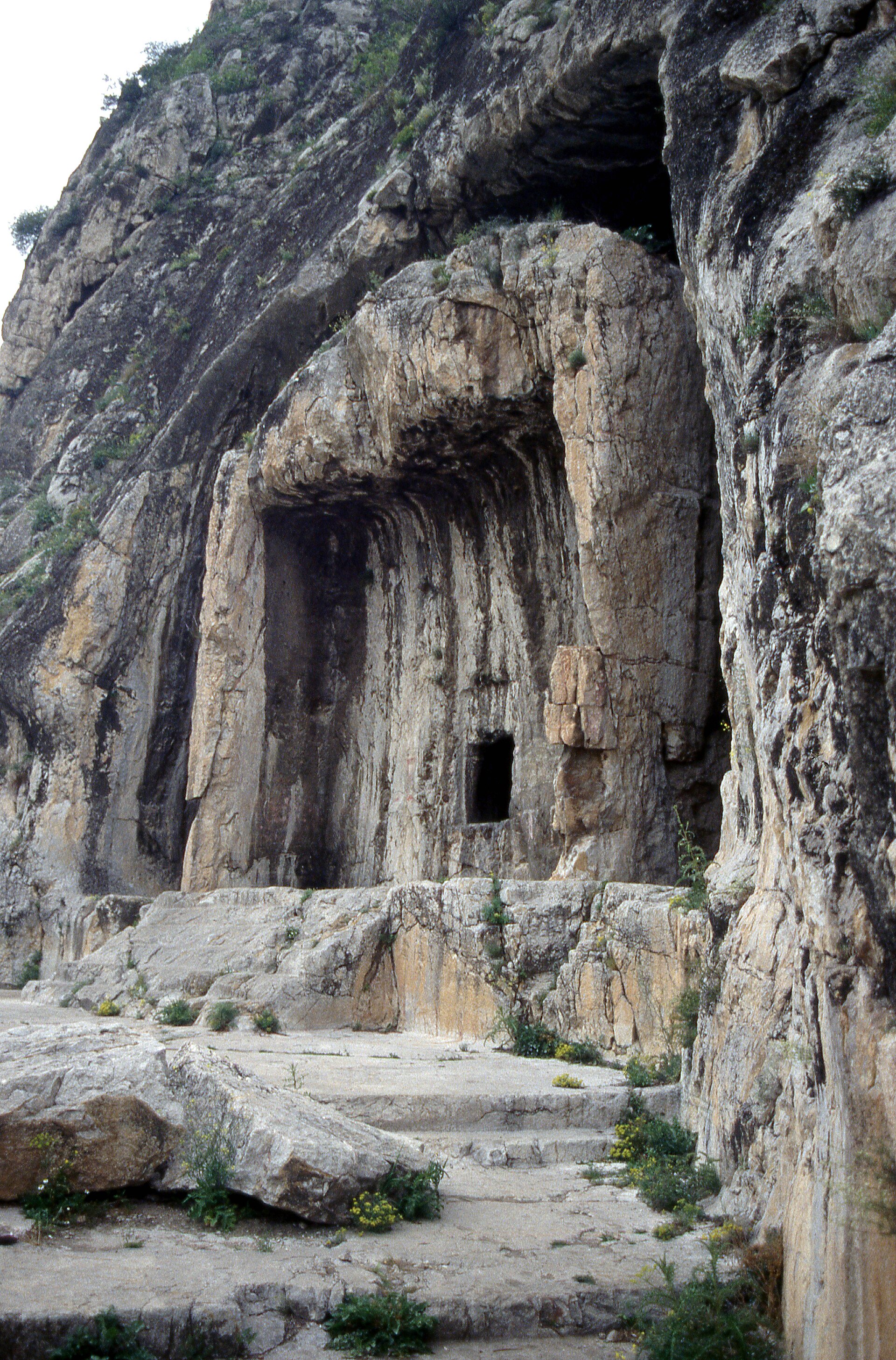 Amasya Tomb D from SE