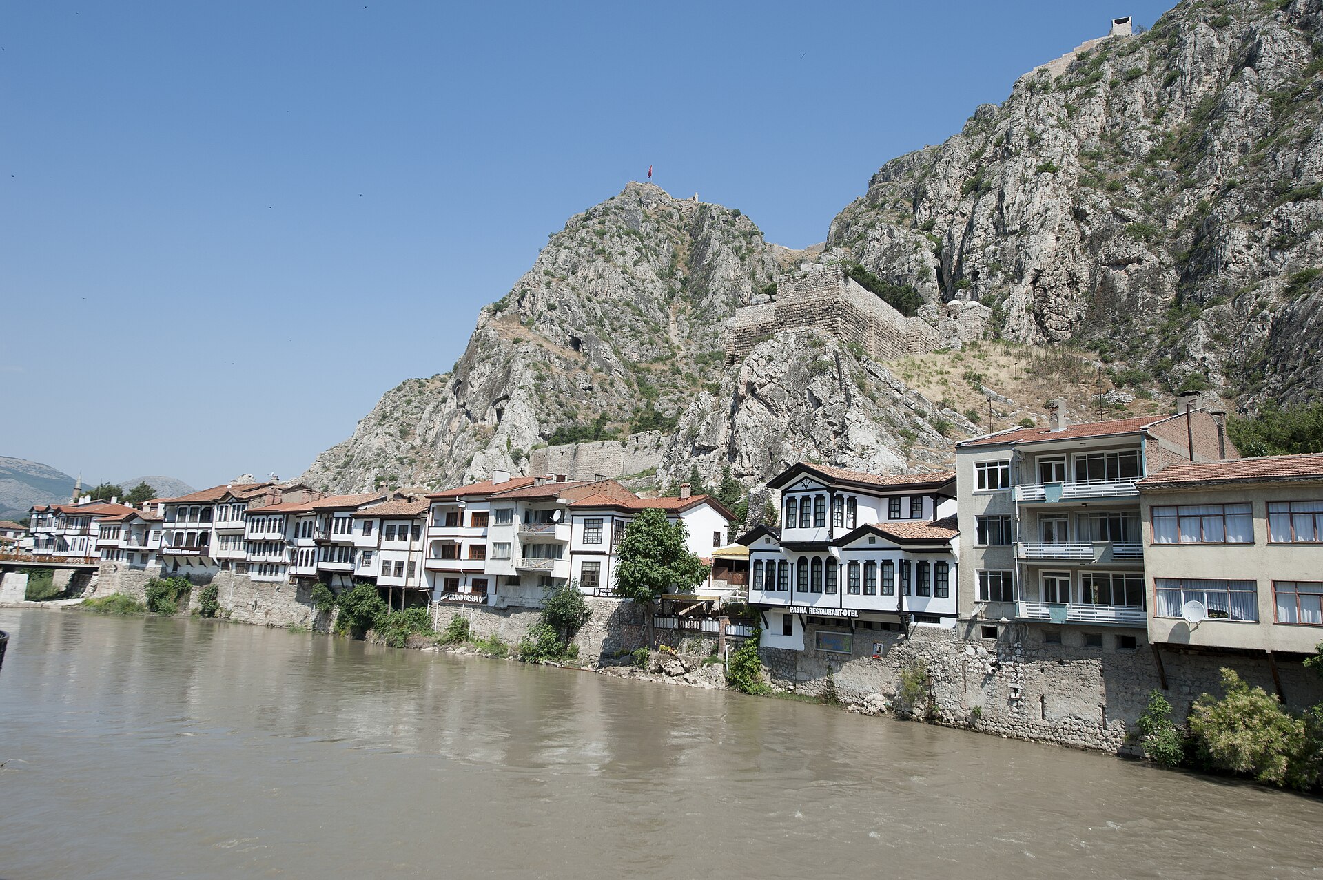 Amasya Yeşilmak Alcak Bridge from east