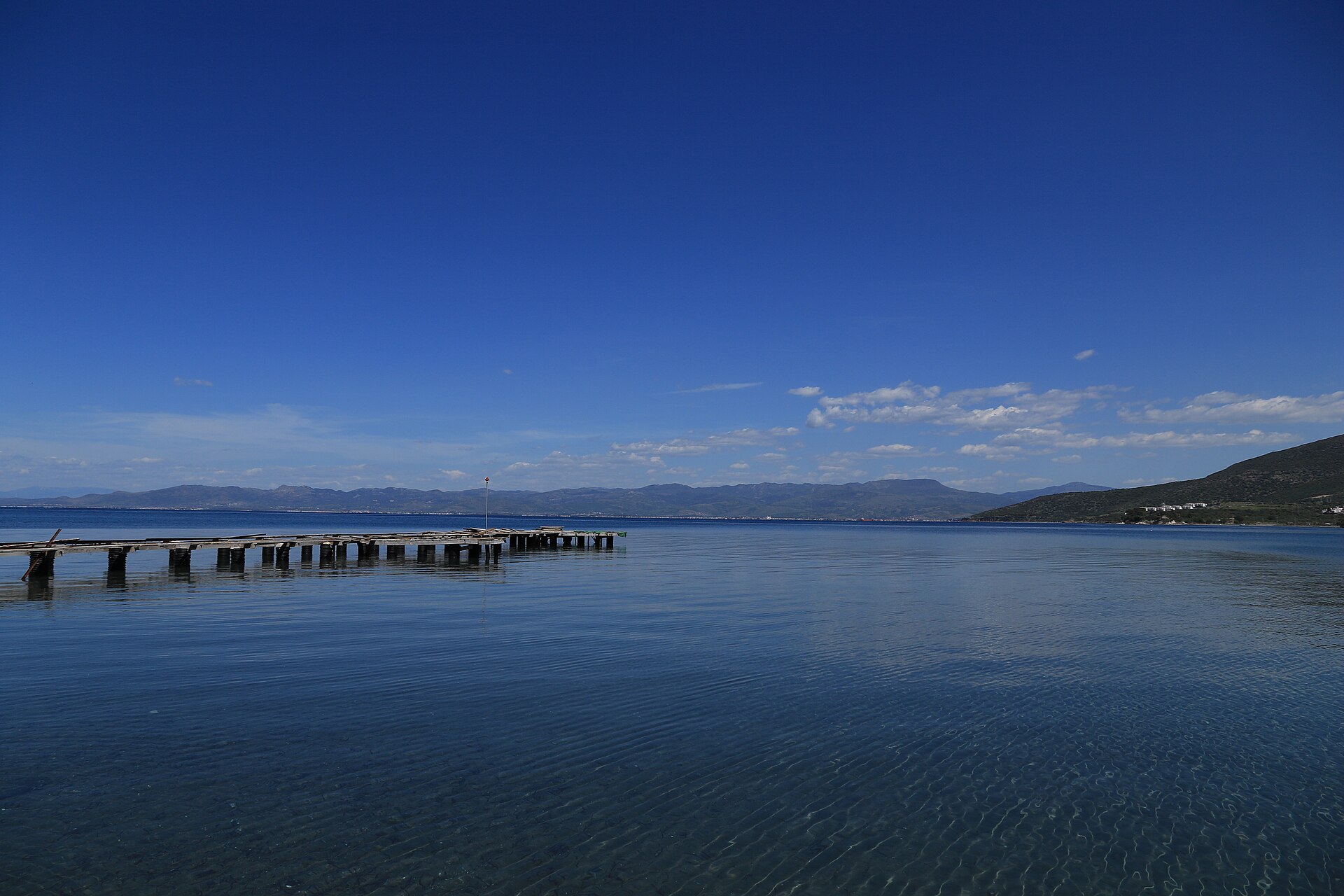 Bademli koyu - dikili