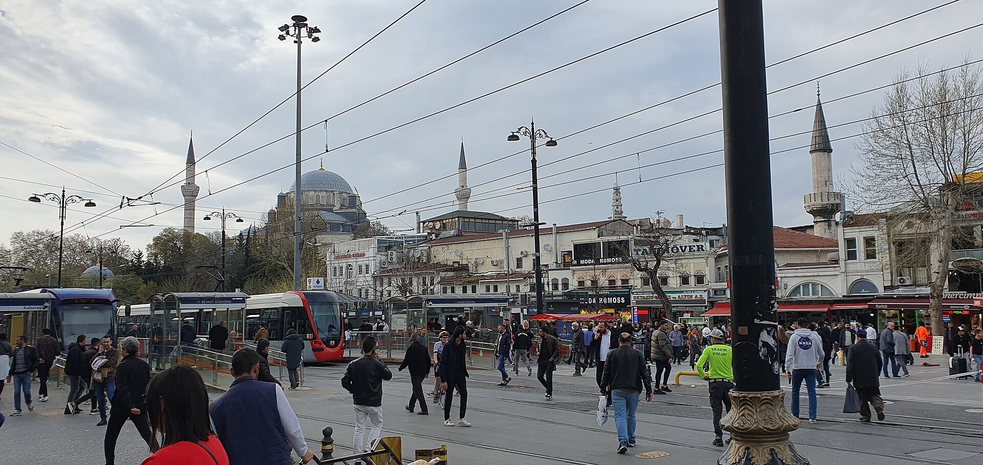 Yeniçeriler Caddesi