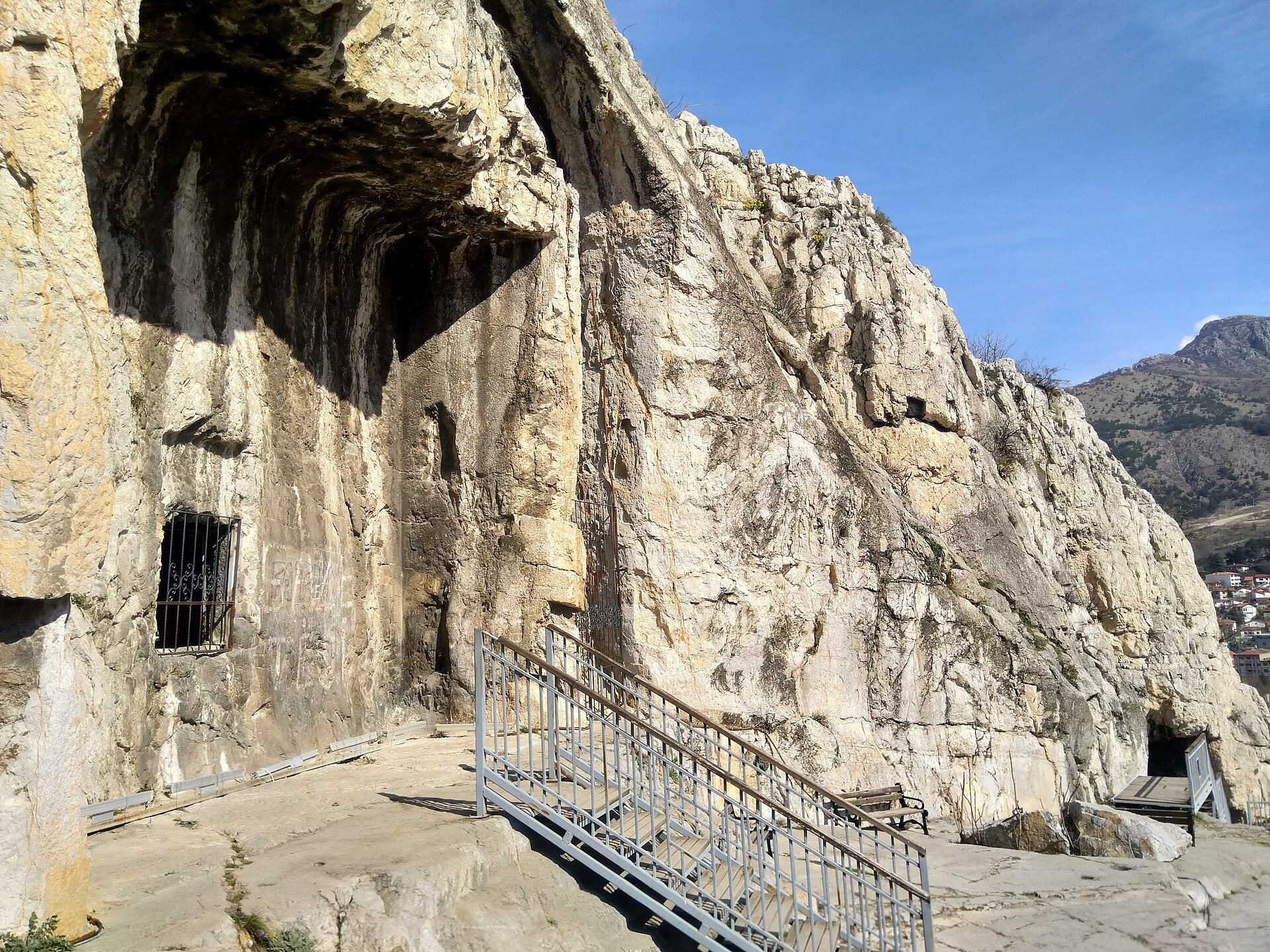 III. Mithridatis'in mezarı