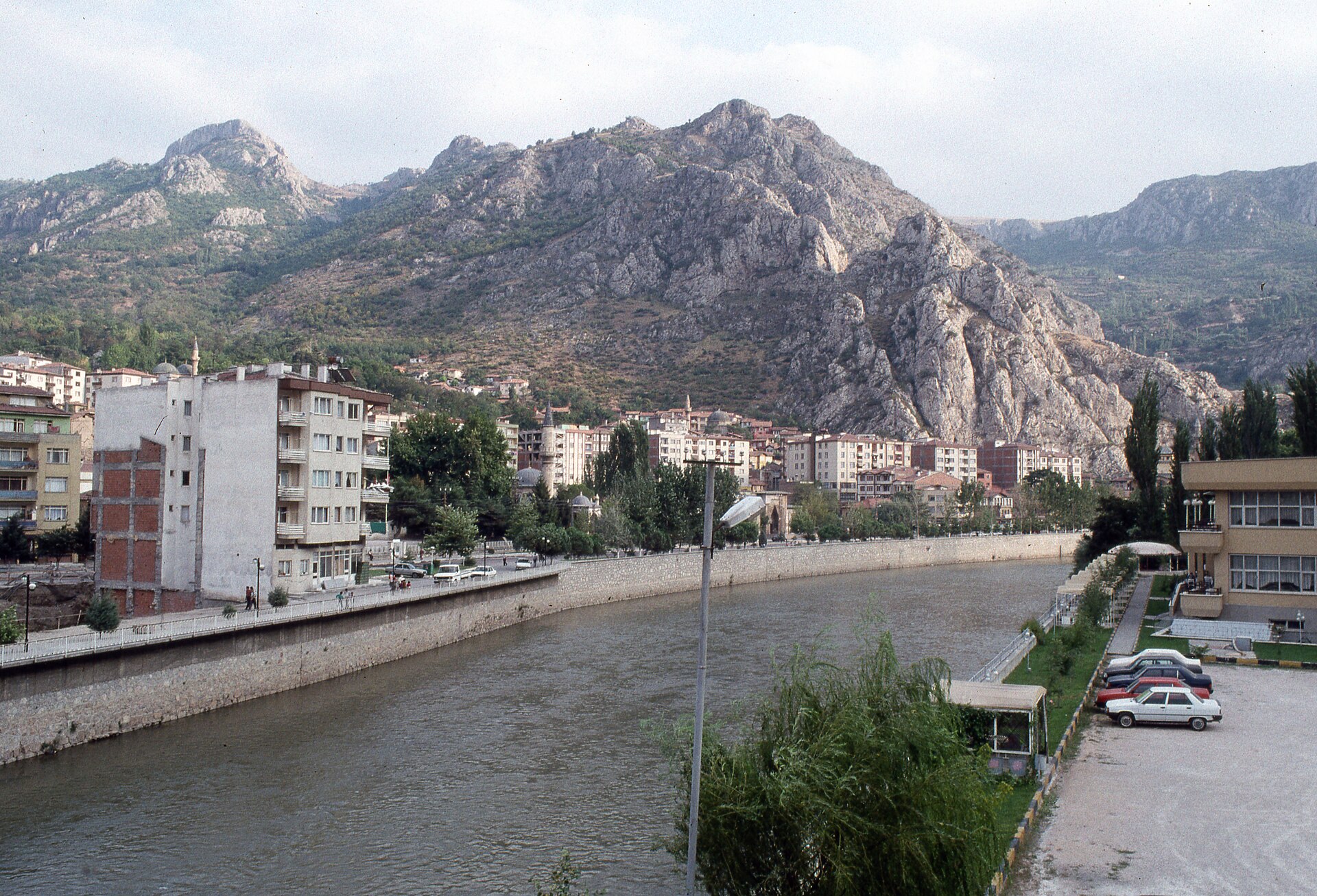 Amasya Yeşilmak near Büyük Amasya Oteli