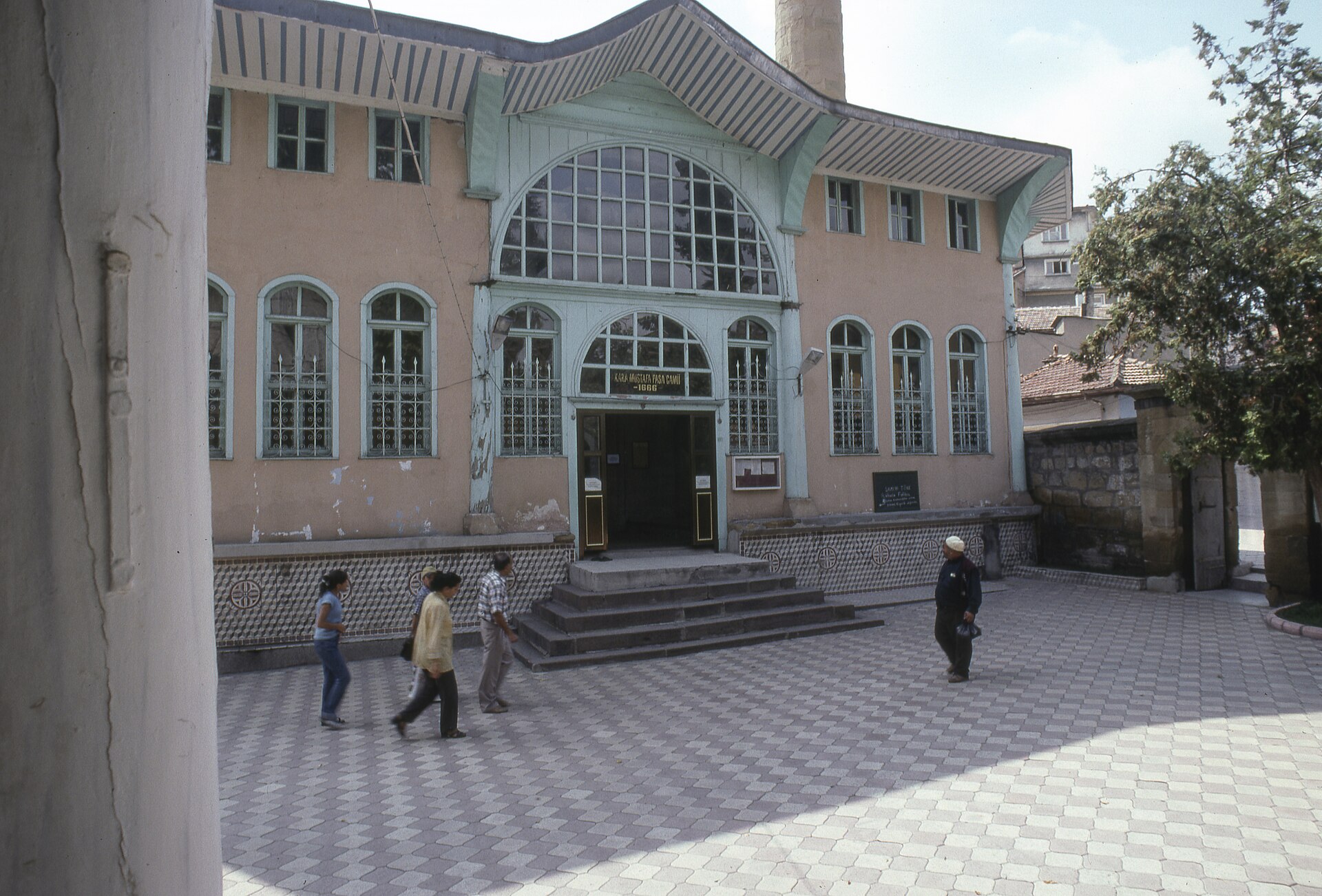 Âdil Mustafa Efendi: Merzifon'un Müftü Ailesinden Şair Bir Kadı