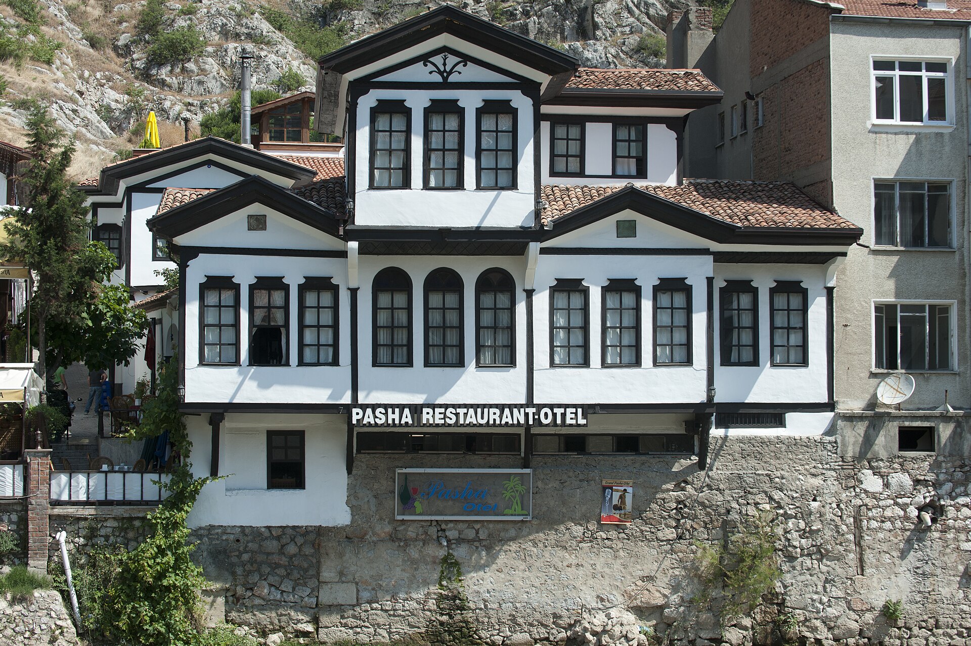 Amasya Yeşilmak Yıldız Hamamı and Hattuniye Mosque