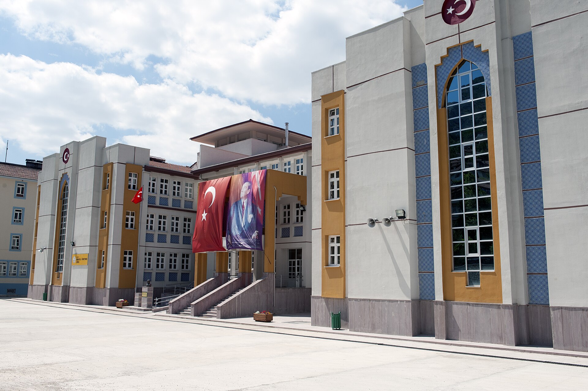 Merzifonlu Muallim İbrâhim Cûdî: Öğretmen, Mebus ve Şair