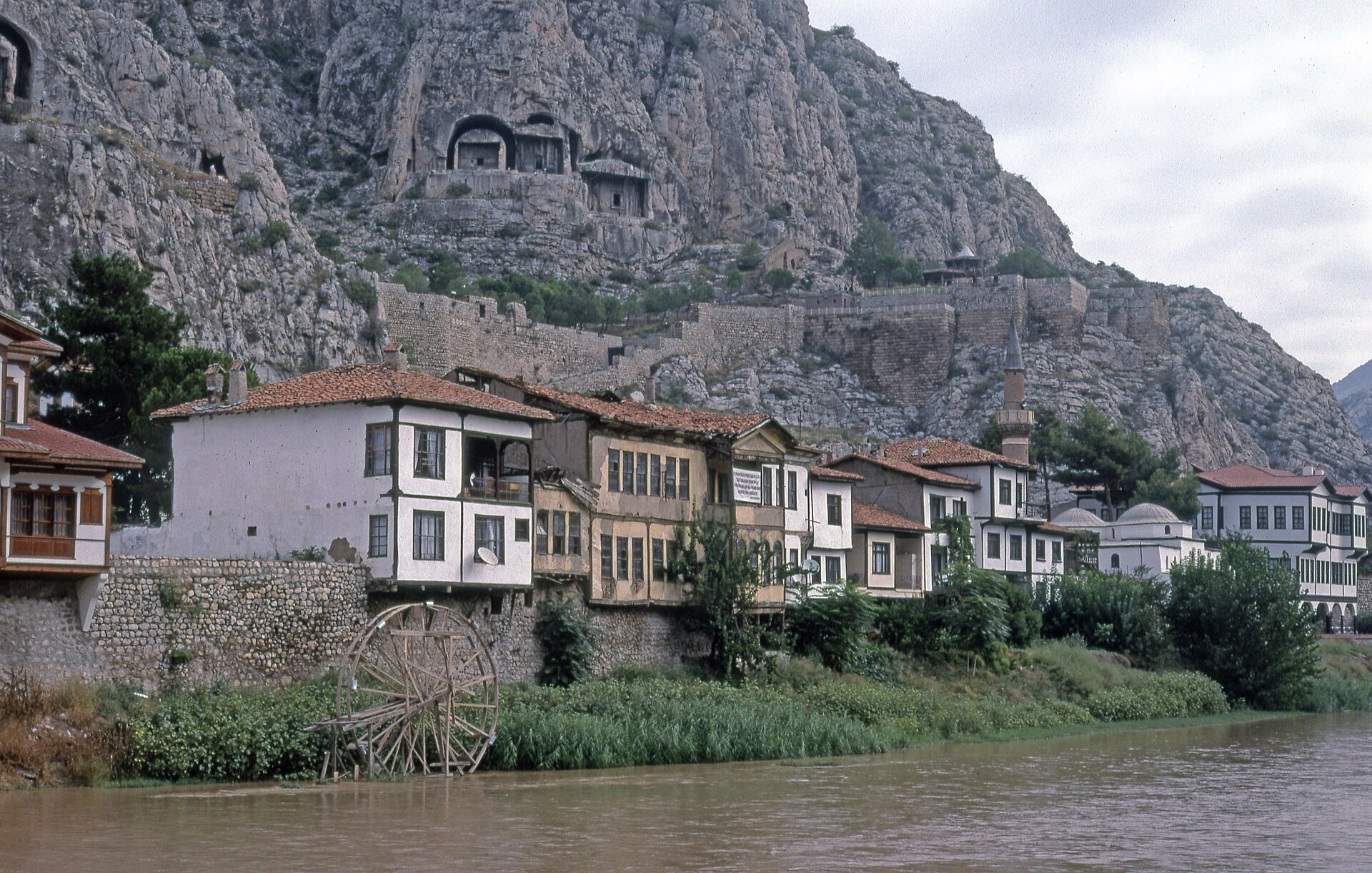 Rûhî Ahmed Efendi (Kömürcüzâde): Merzifonlu Hattat ve Şair