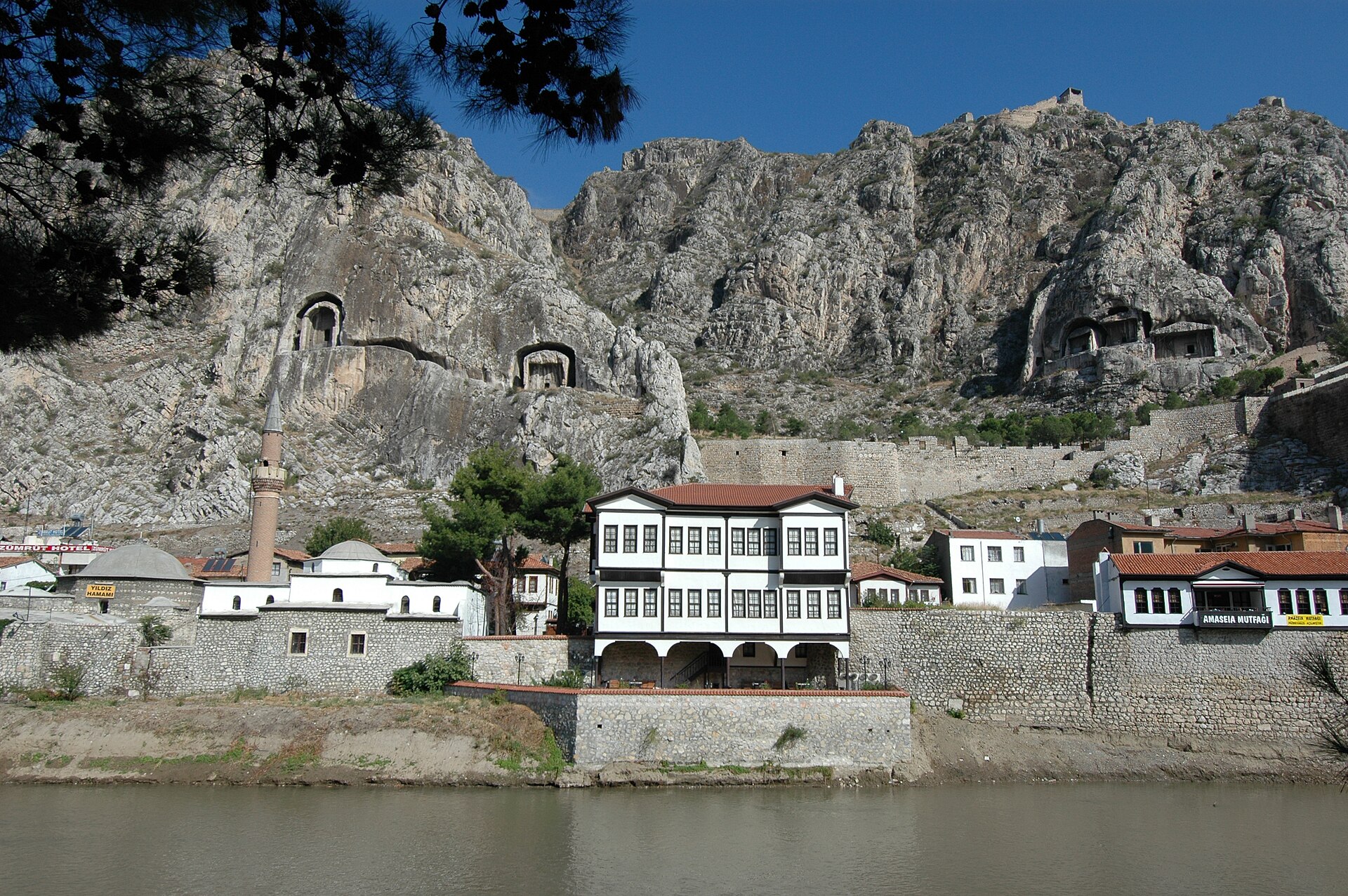 Amasya Yeşilmak Yıldız Hamamı and Hattuniye Mosque