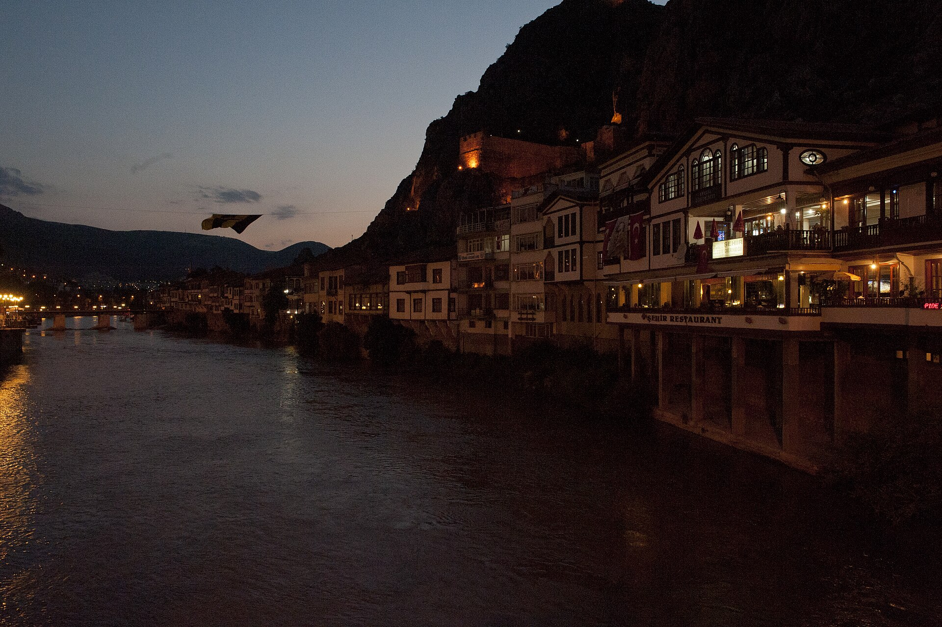 Amasya'da Sosyal Hayat: Kahvehane, Gazete, Sinema ve Halkevi