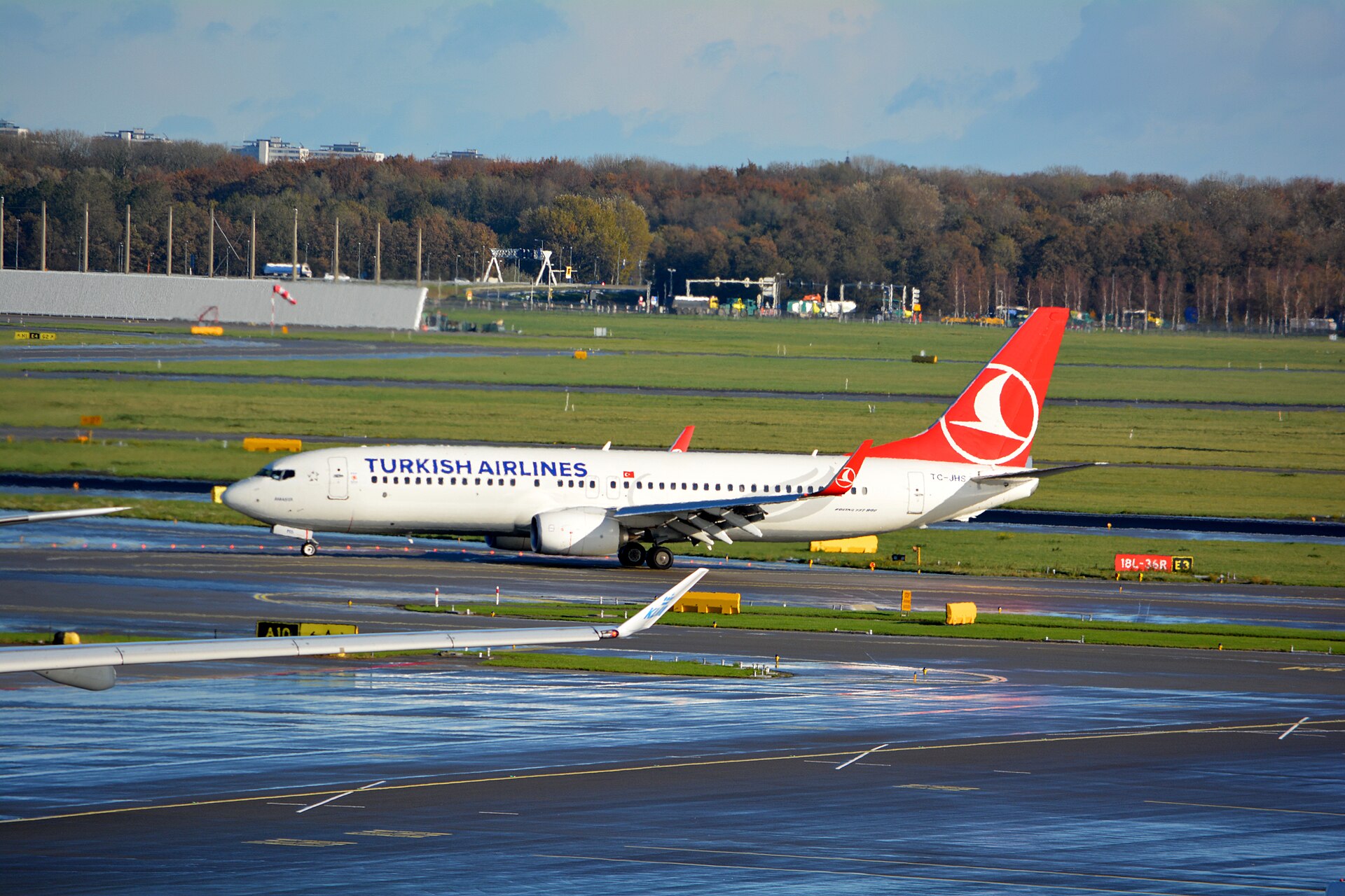 Turkish Airlines B737-8F2, TC-JHS, named Amasya, as TK 1958 AMS-IST