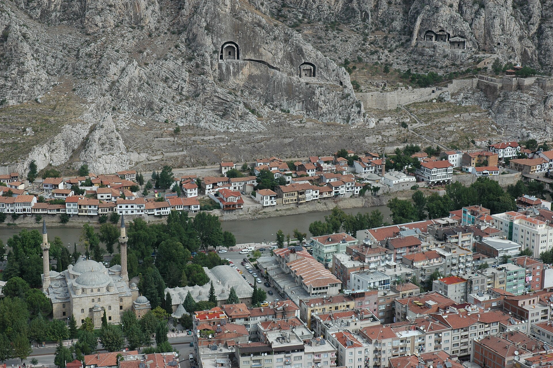 Amasya'da Cenaze, Ölü Helvası ve Taziye Âdetleri