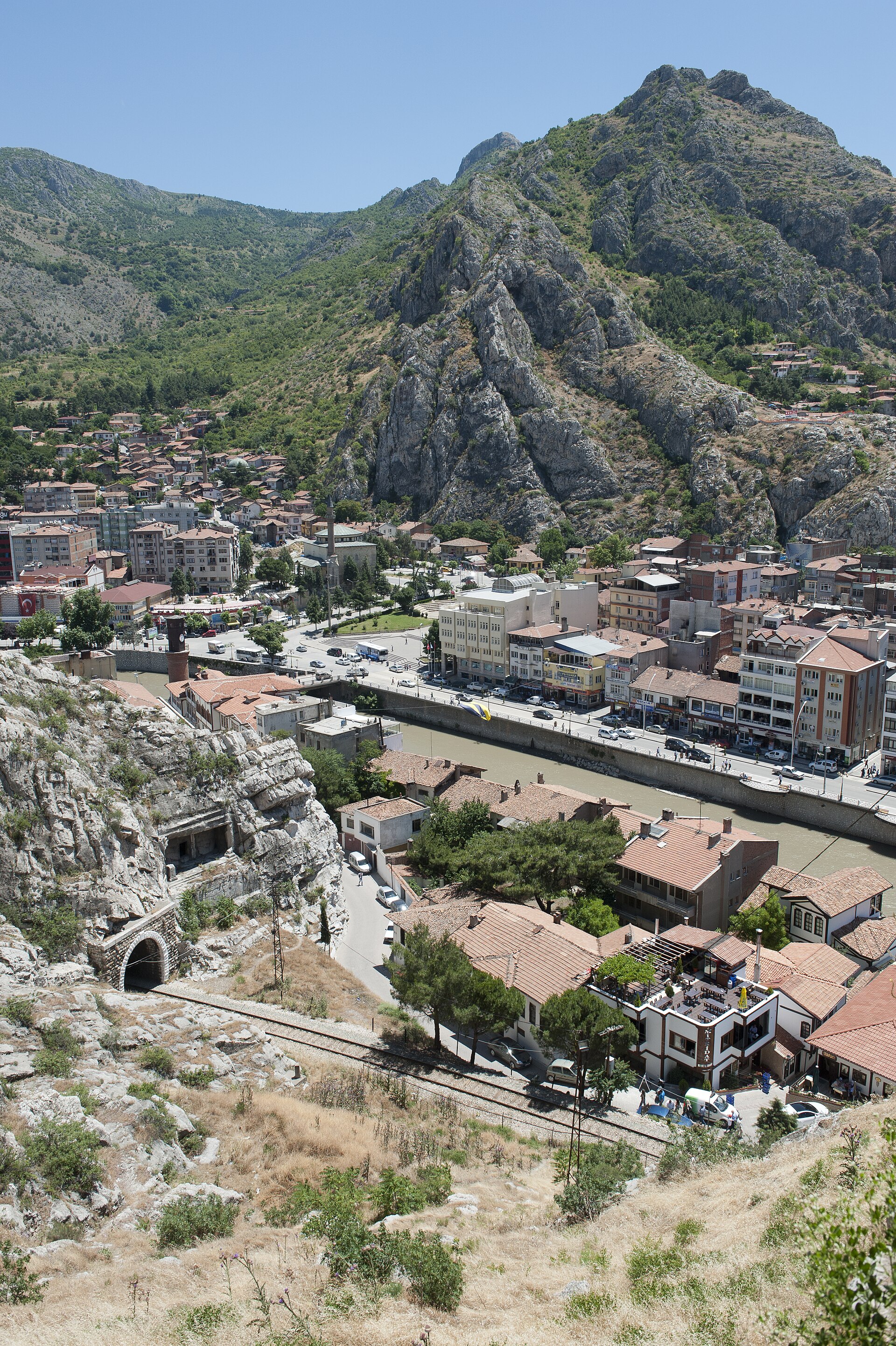 Gülbahar Hatun: II. Bayezid'in Annesi ve Amasya'da Geçen Yılları