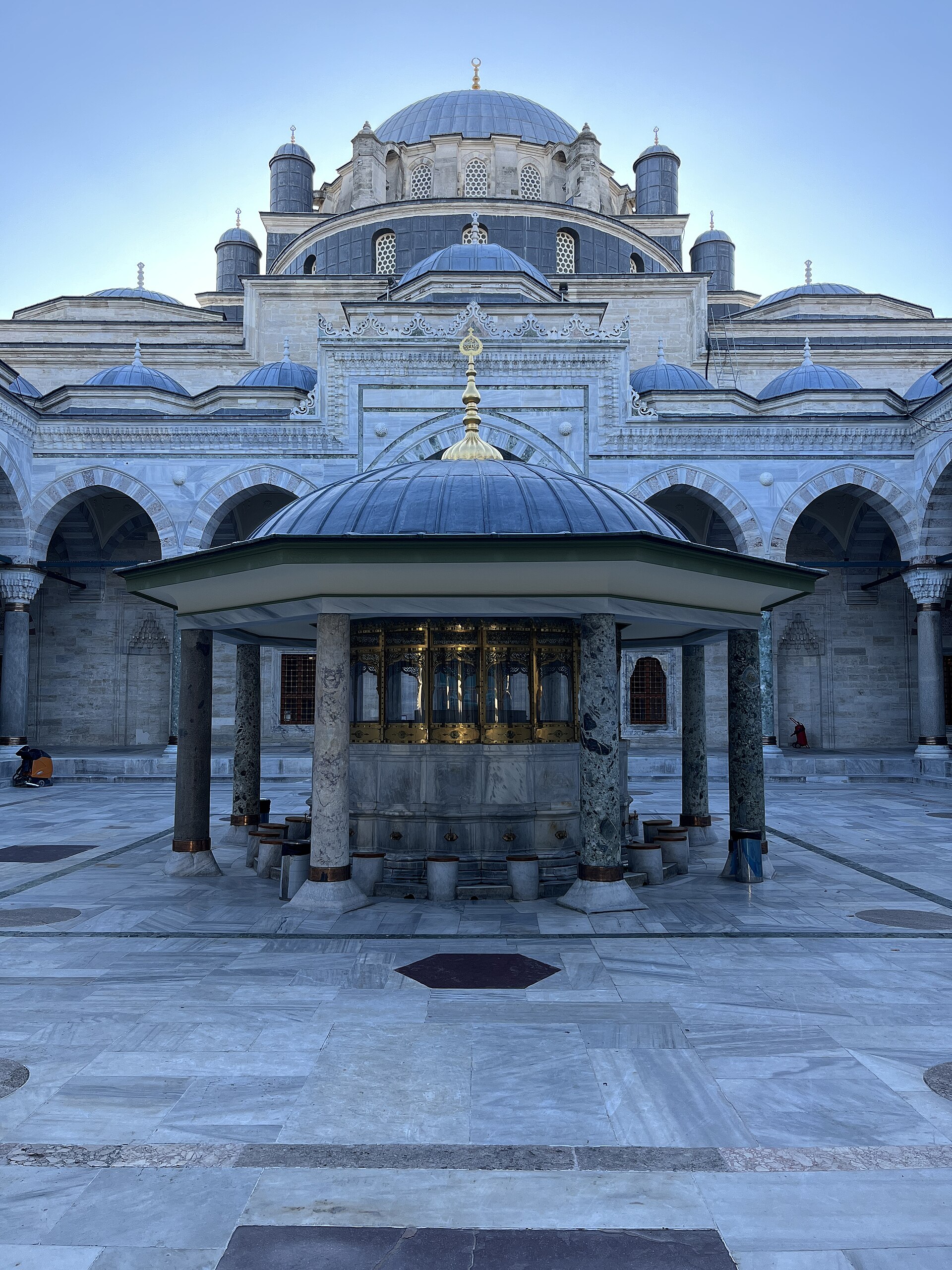 Hasan Çelebi-Mevlânâ İzzeddîn