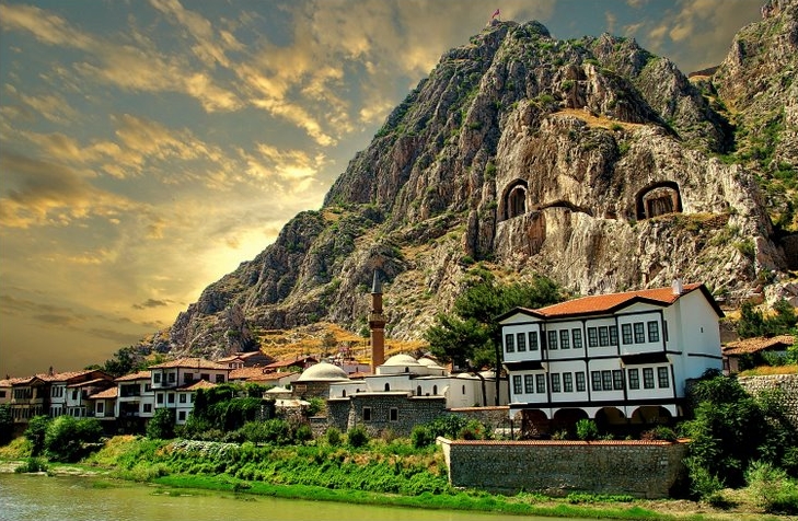 Hazeranlar Konağı: Yeşilırmak Kıyısında Bir Amasya Konağı