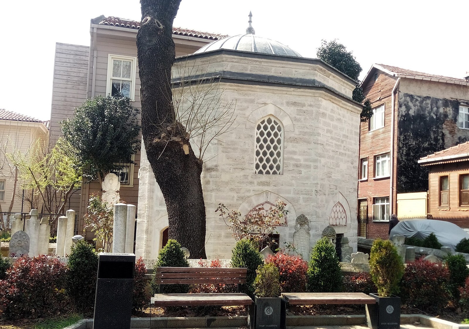 Hubbî Ayşe Hatun: II. Selim'in Musahibesi ve Kadın Şairlerin Önde Geleni